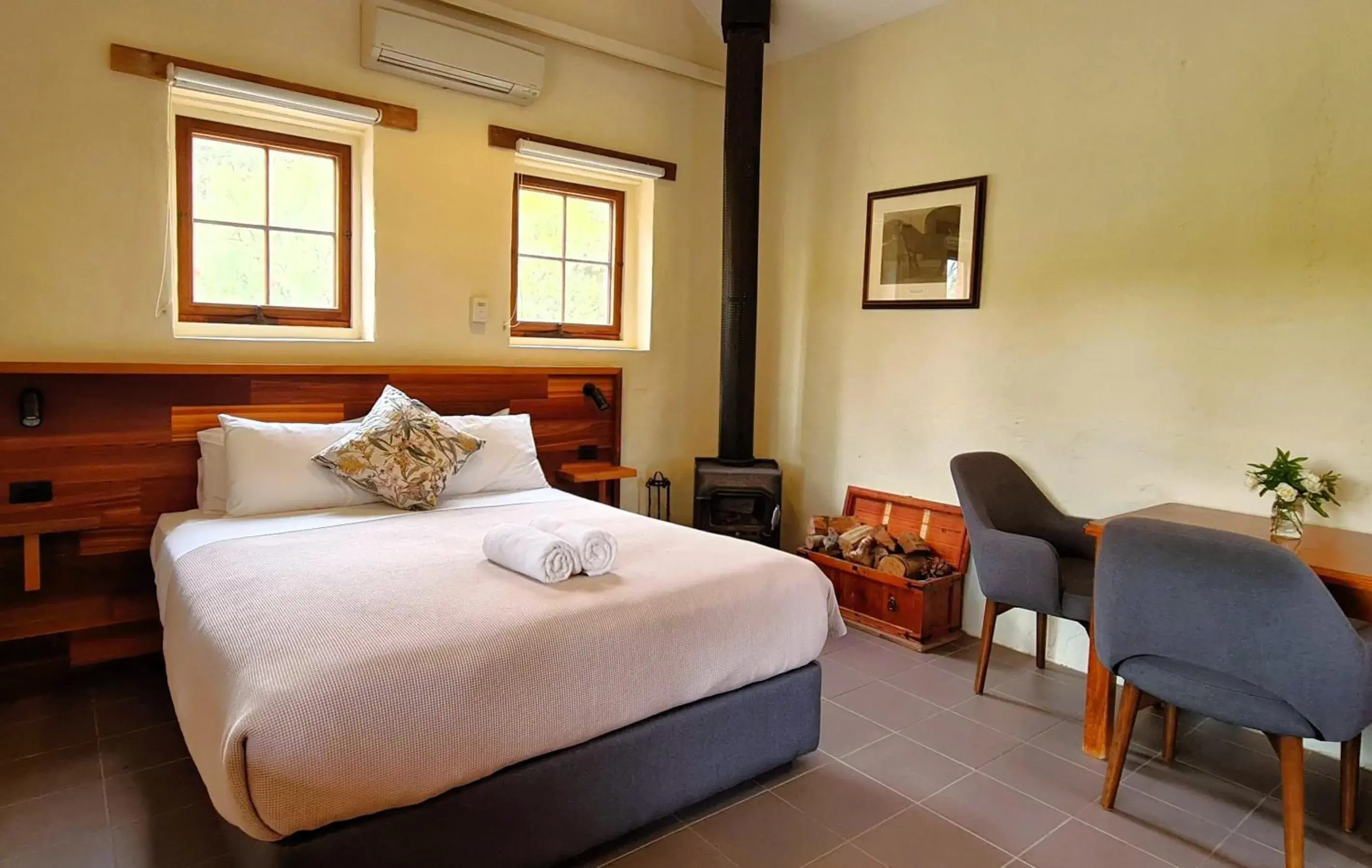 Queen Studio - Stallion Box in Bungaree Station Queen Studio - Stallion Box in Bungaree Station