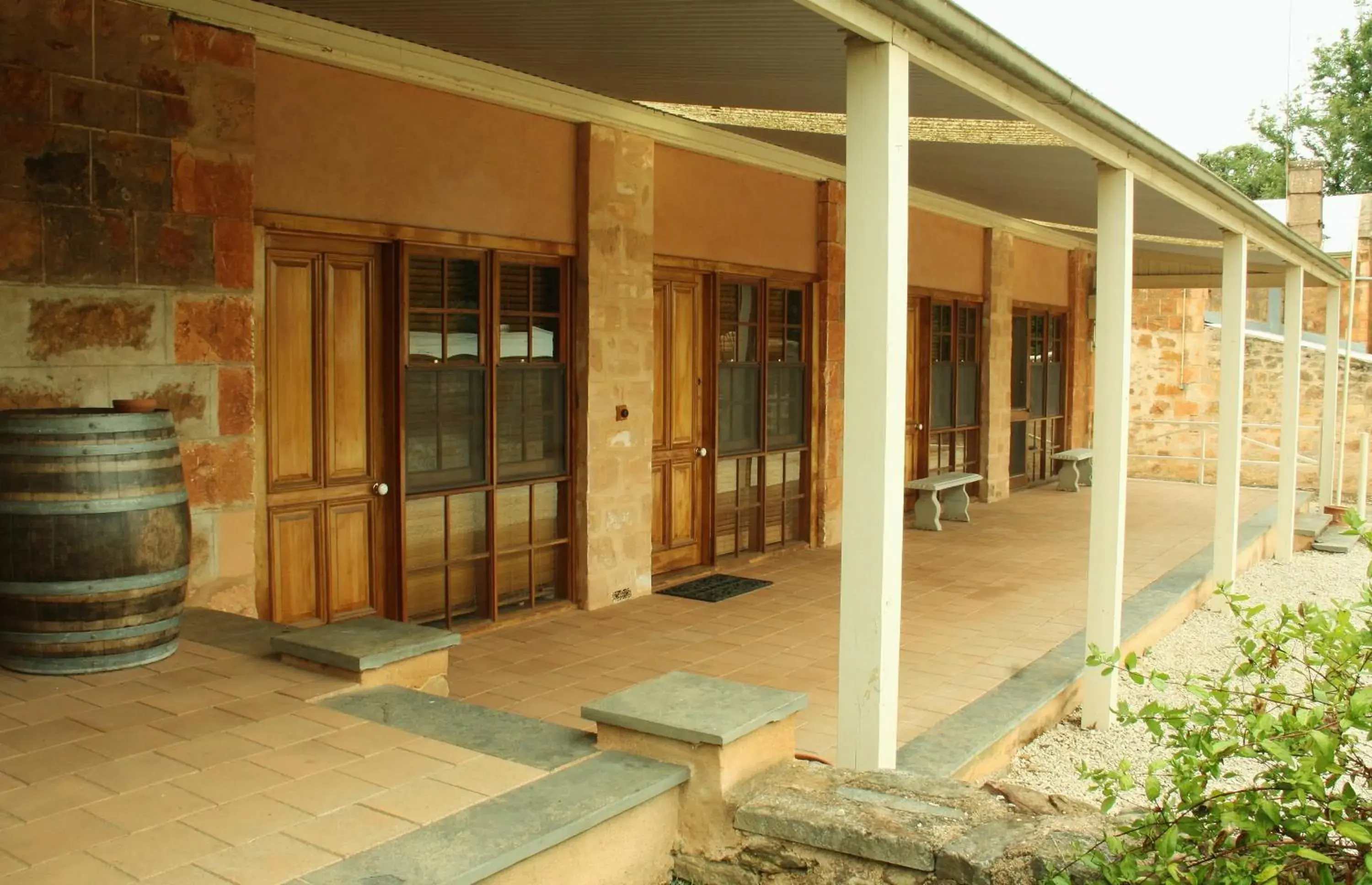 Two-Bedroom Apartment - Groom's Quarters in Bungaree Station Two-Bedroom Apartment - Groom's Quarters in Bungaree Station