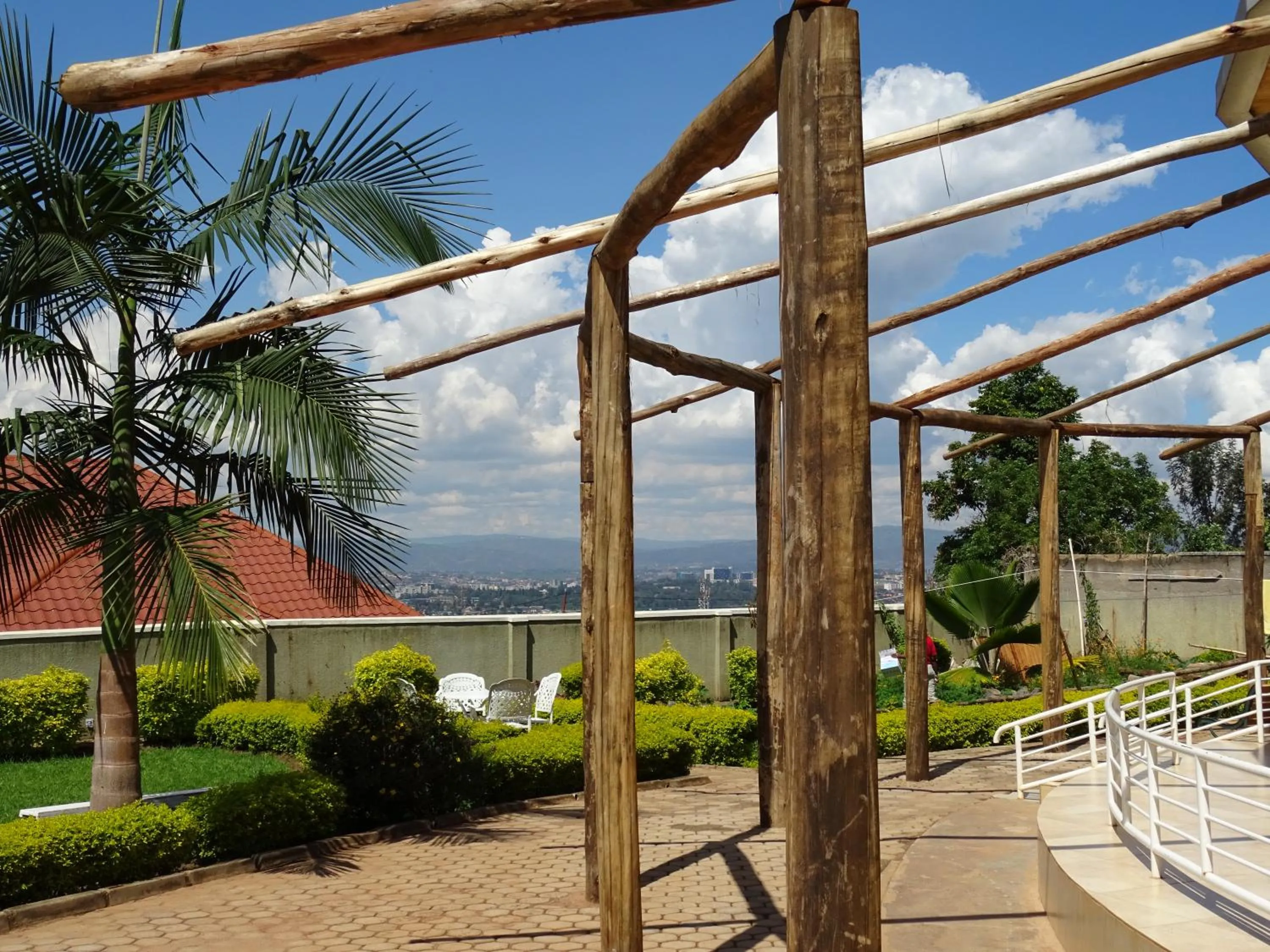 Facade/entrance in Yambi Guesthouse