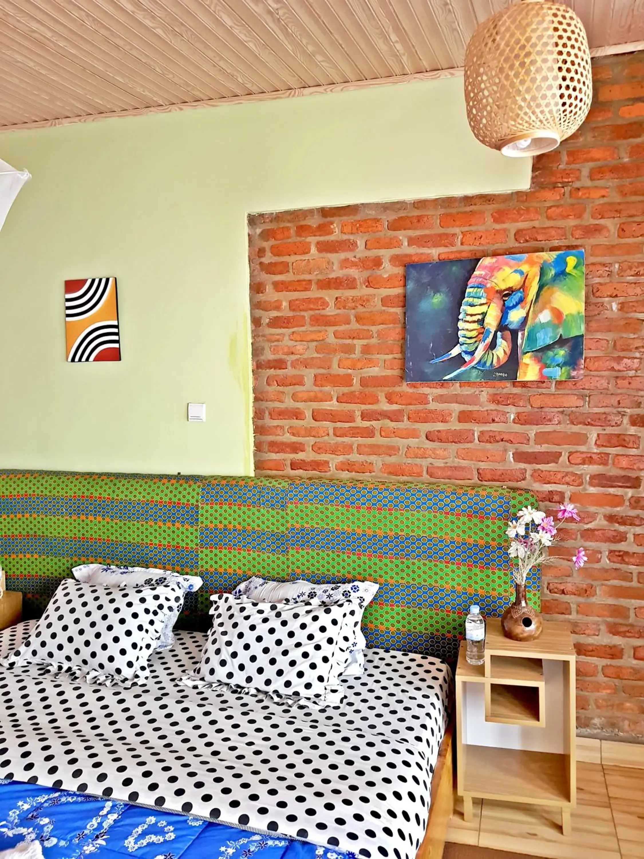 Standard Twin Room in Yambi Guesthouse Standard Twin Room in Yambi Guesthouse