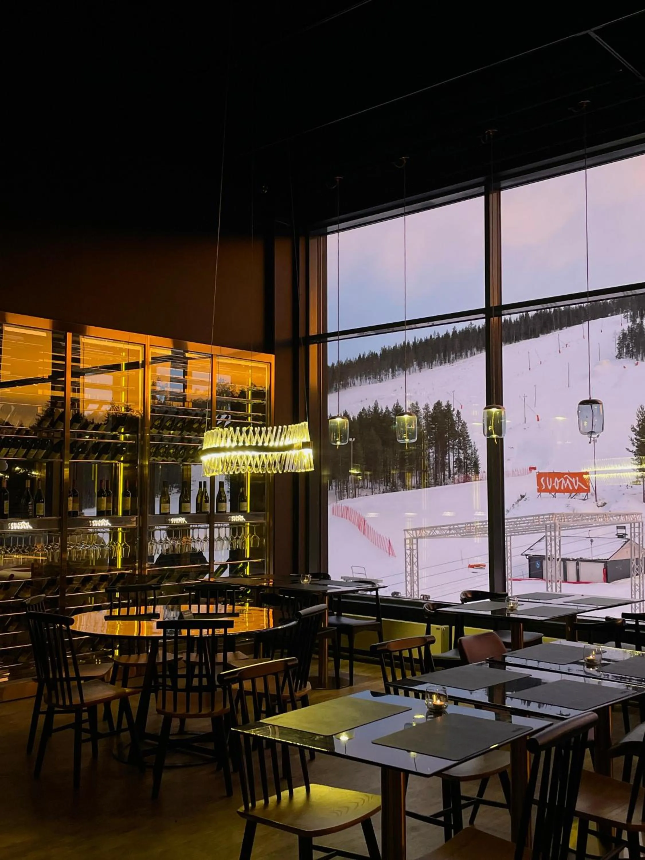 Restaurant/places to eat in Hotelli Suomutunturi