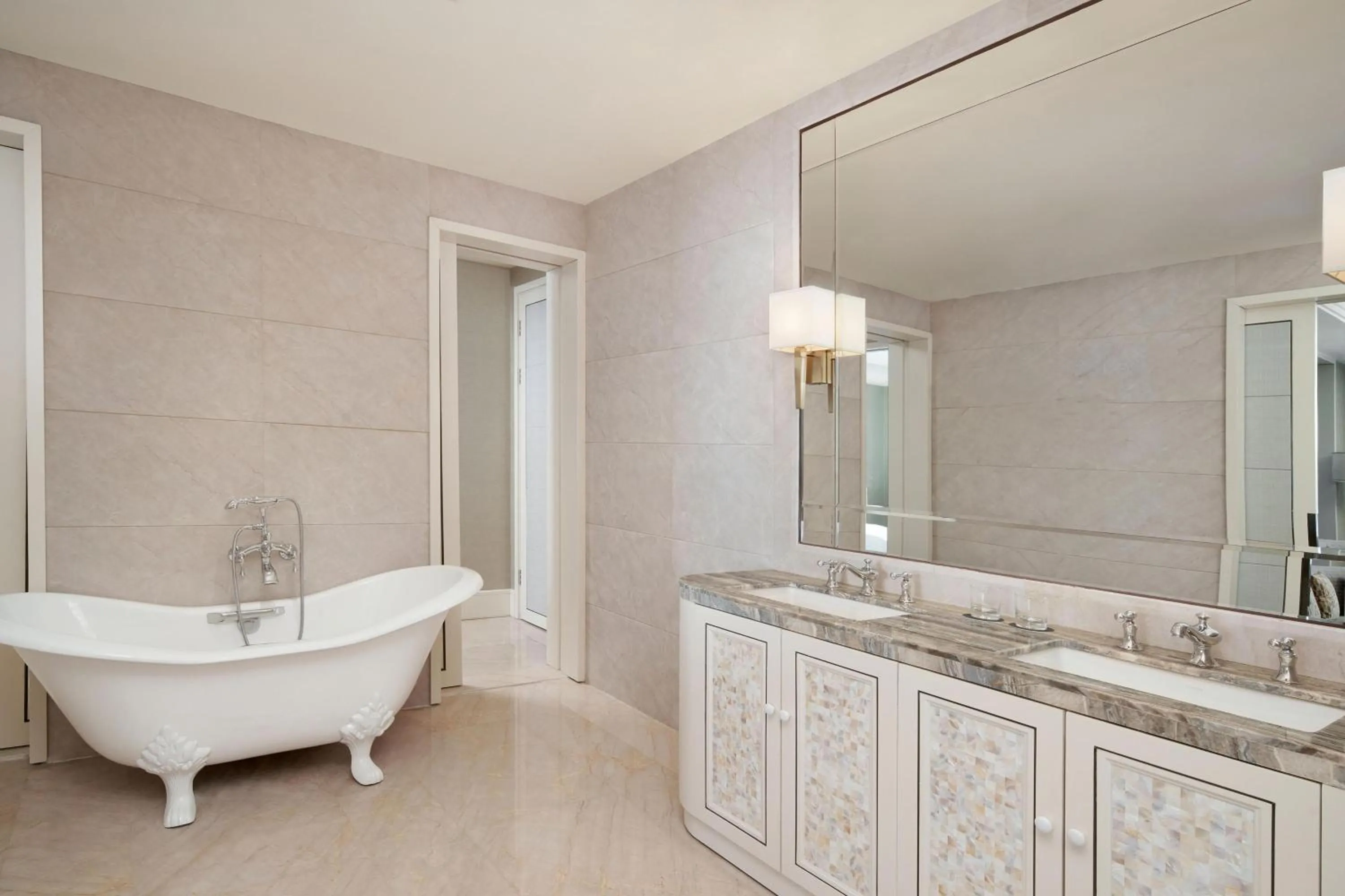 Bathroom in Sheraton Chuzhou Hotel