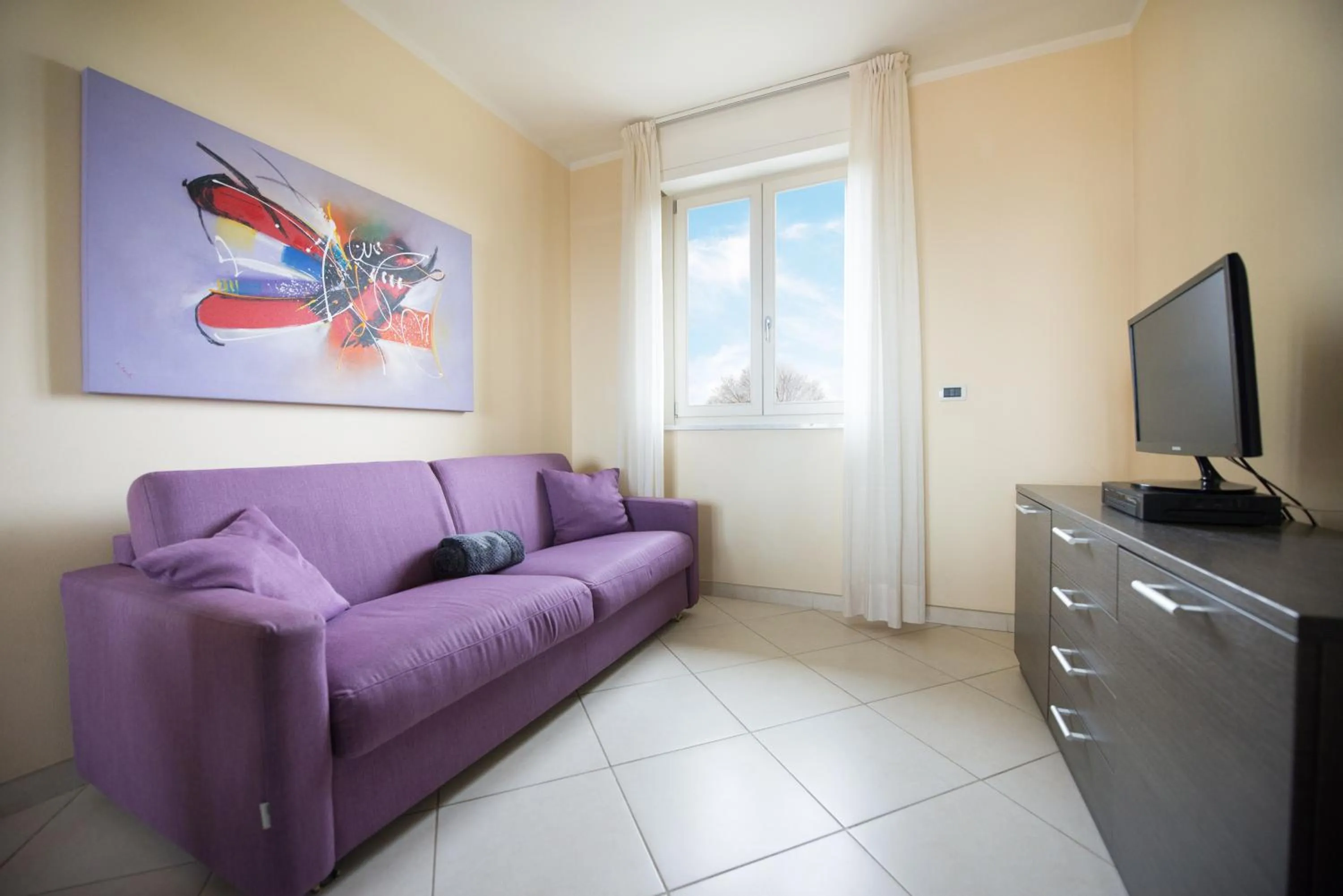 TV and multimedia in Residence Colombo