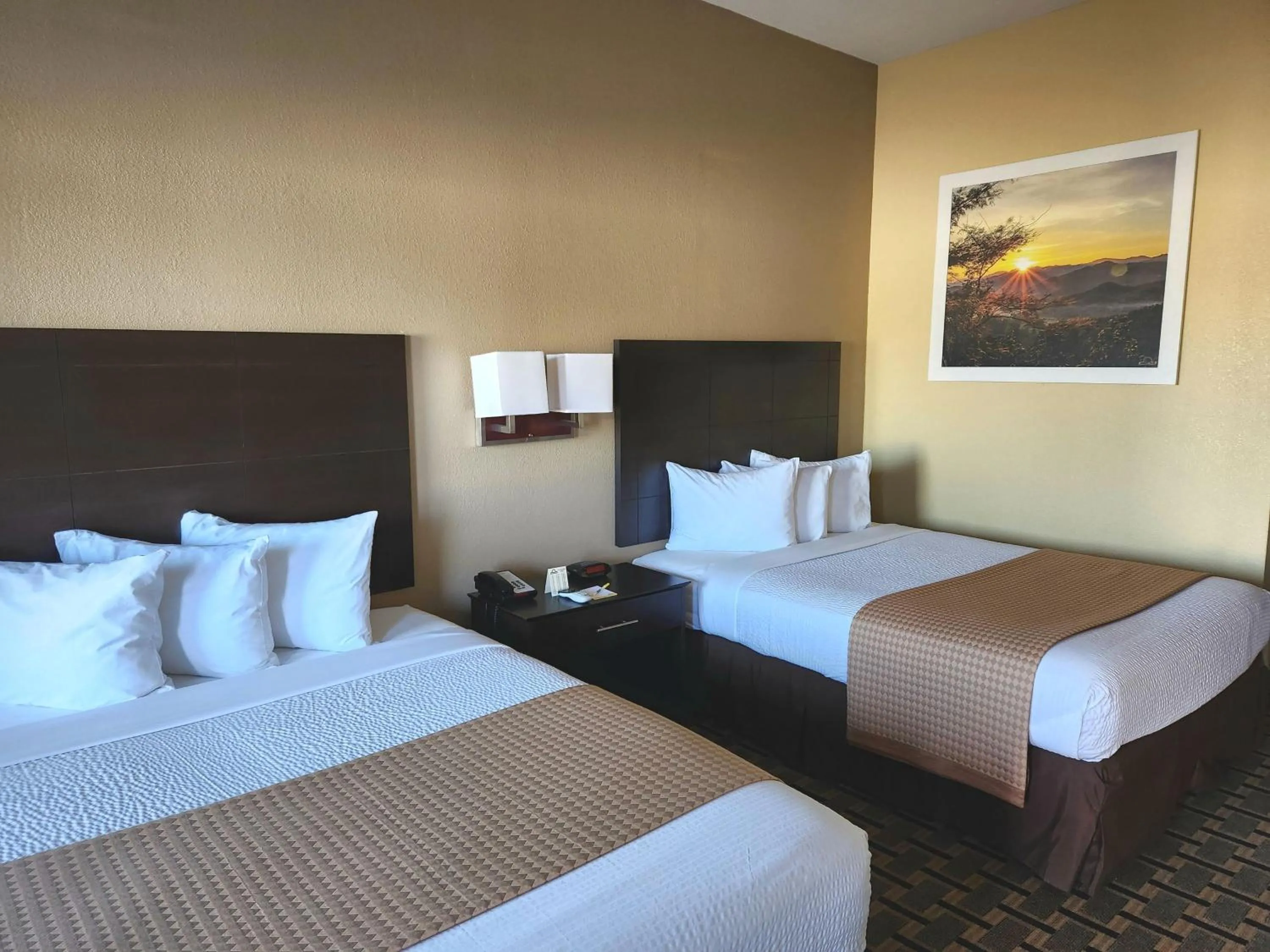 Bedroom, Bed in Days Inn by Wyndham Baytown East