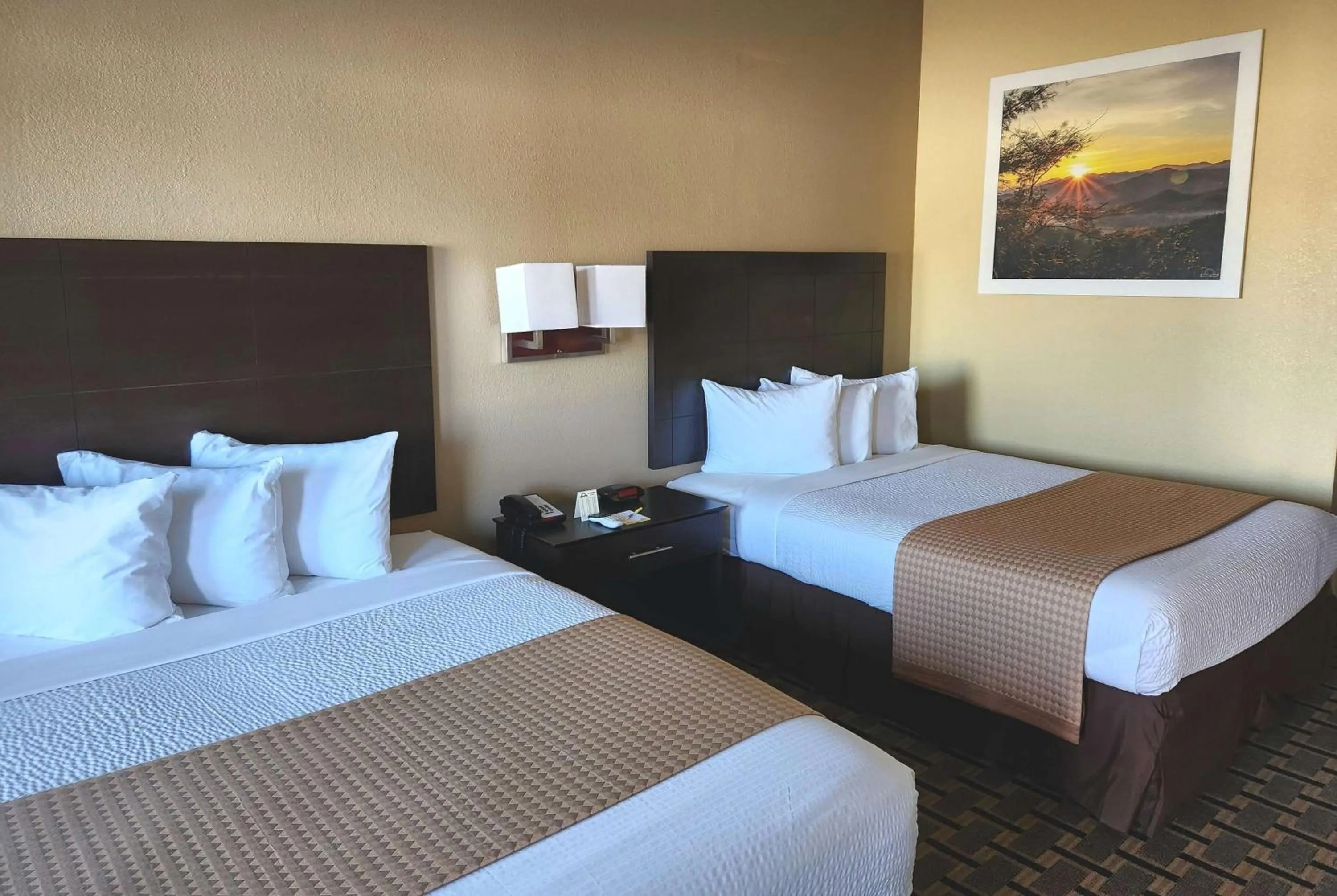Photo of the whole room, Bed in Days Inn by Wyndham Baytown East