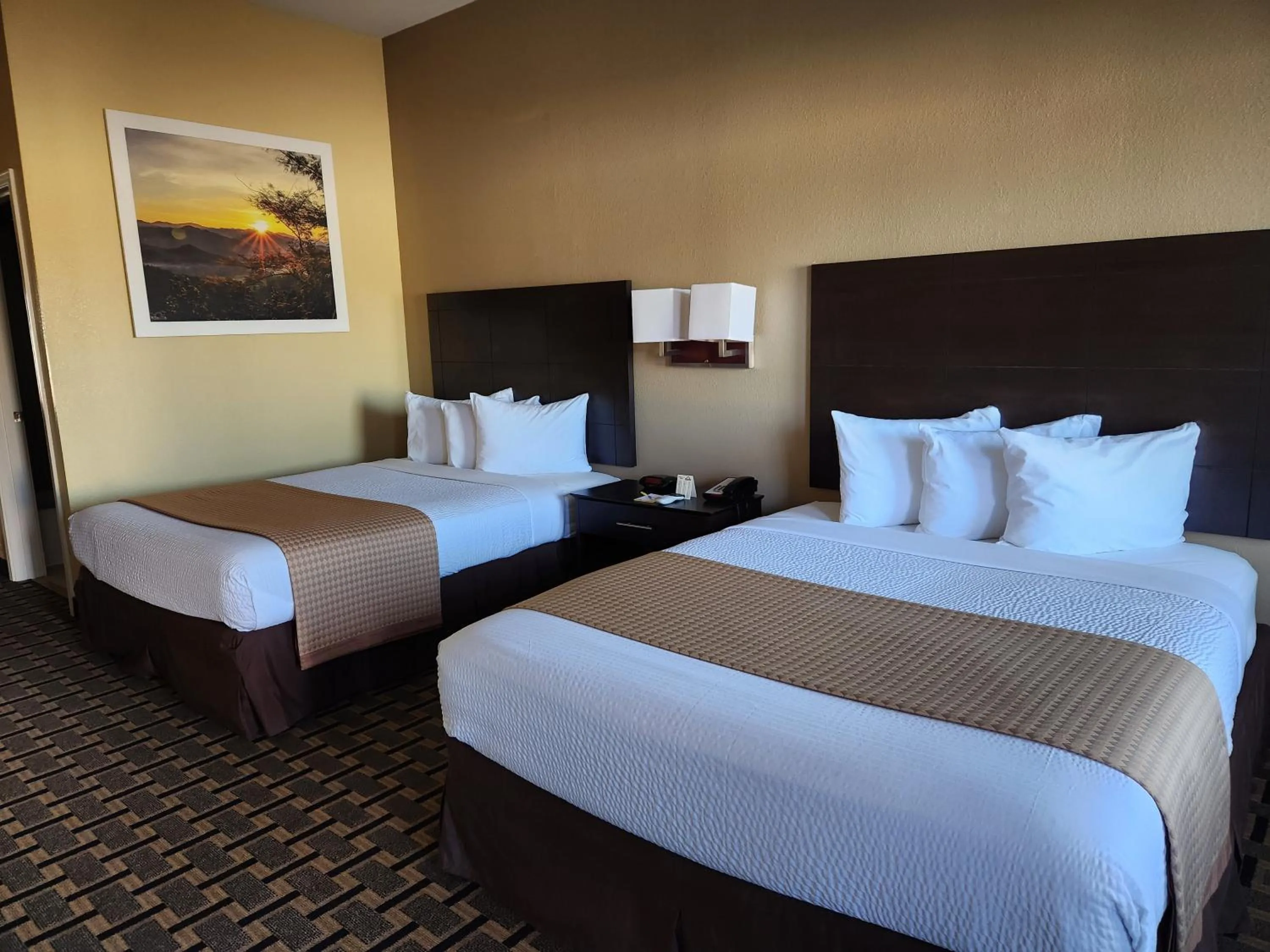 Bedroom, Bed in Days Inn by Wyndham Baytown East