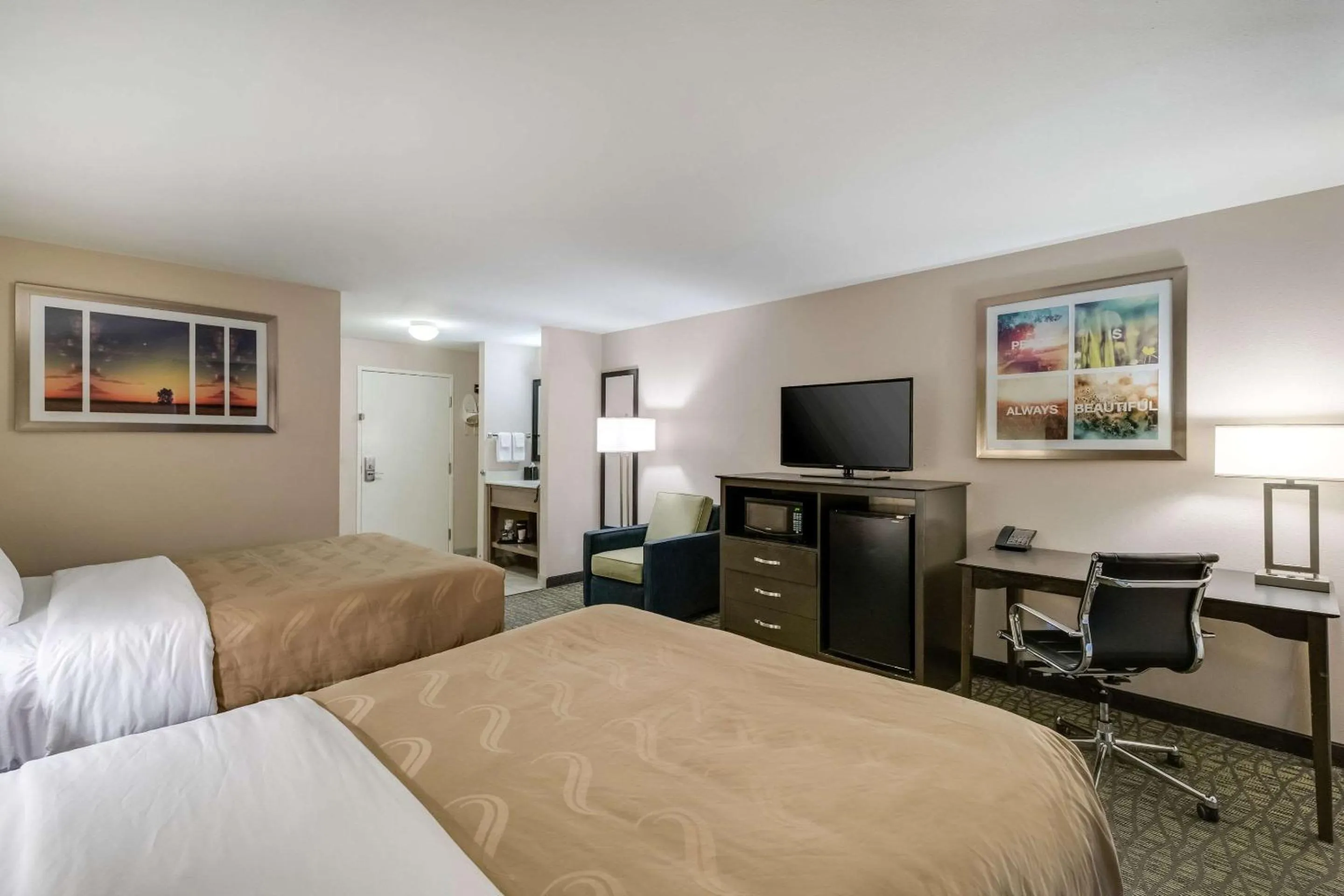 Bedroom, Bed in Quality Inn & Suites Ardmore