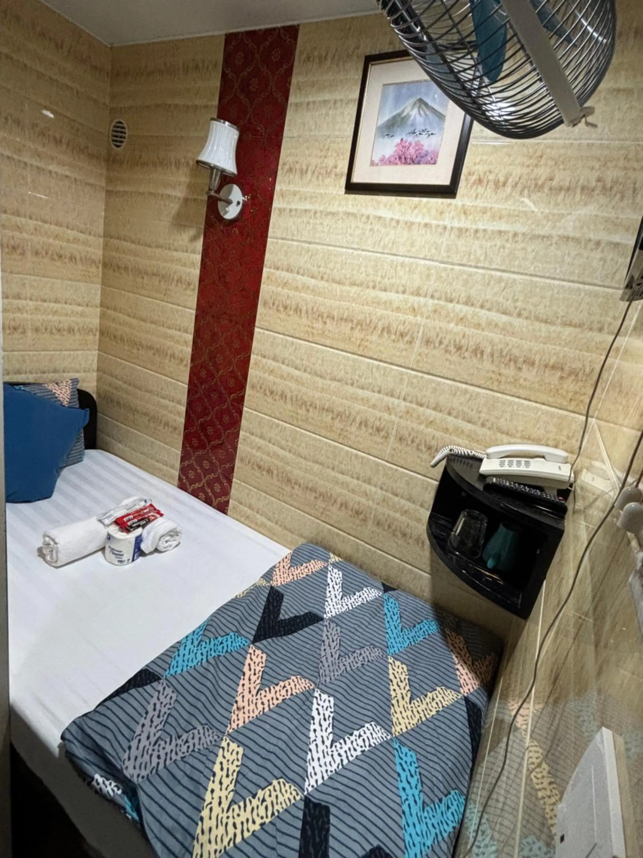 Bed in Philippine Hostel