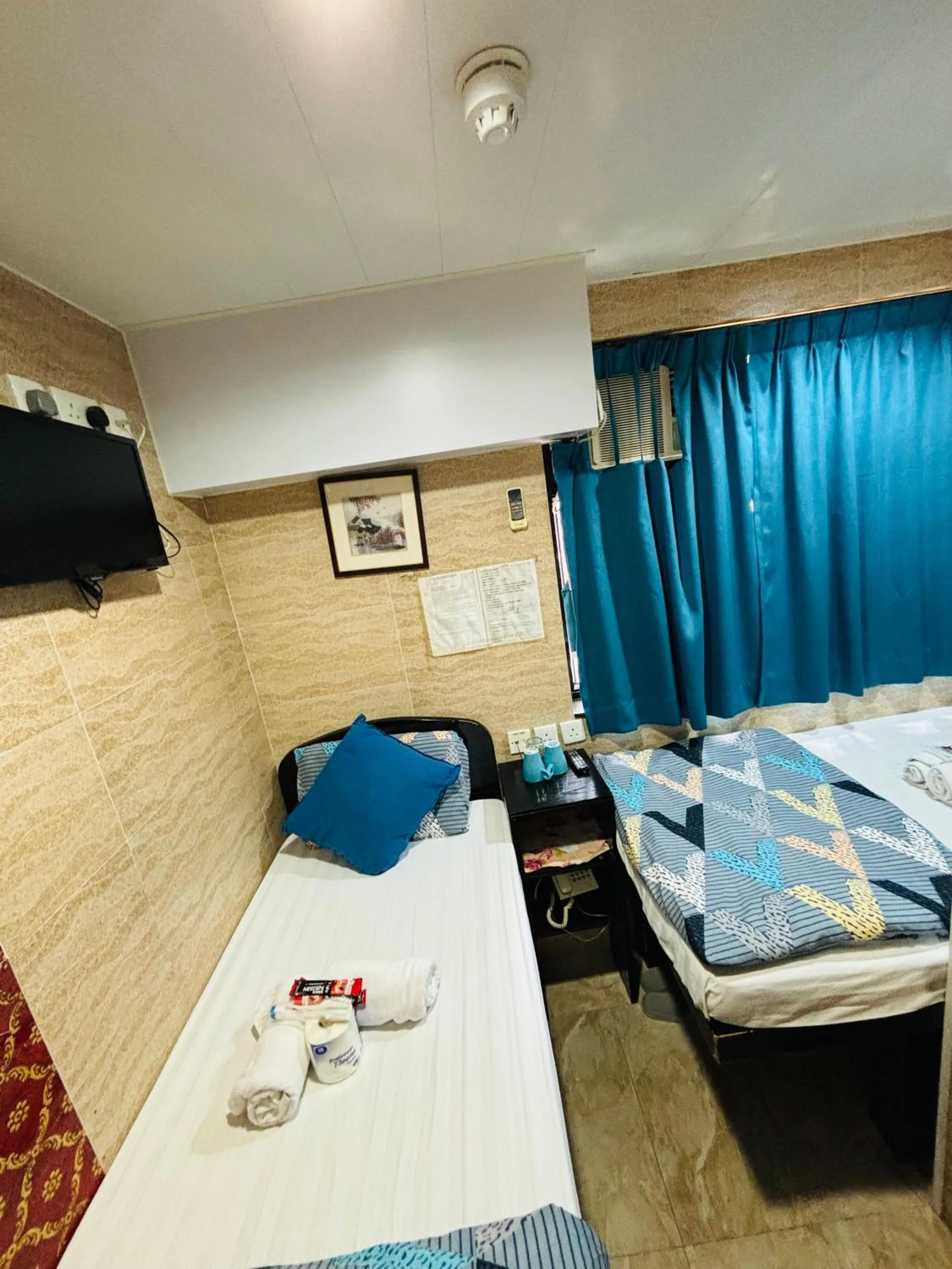 TV and multimedia, Bed in Philippine Hostel