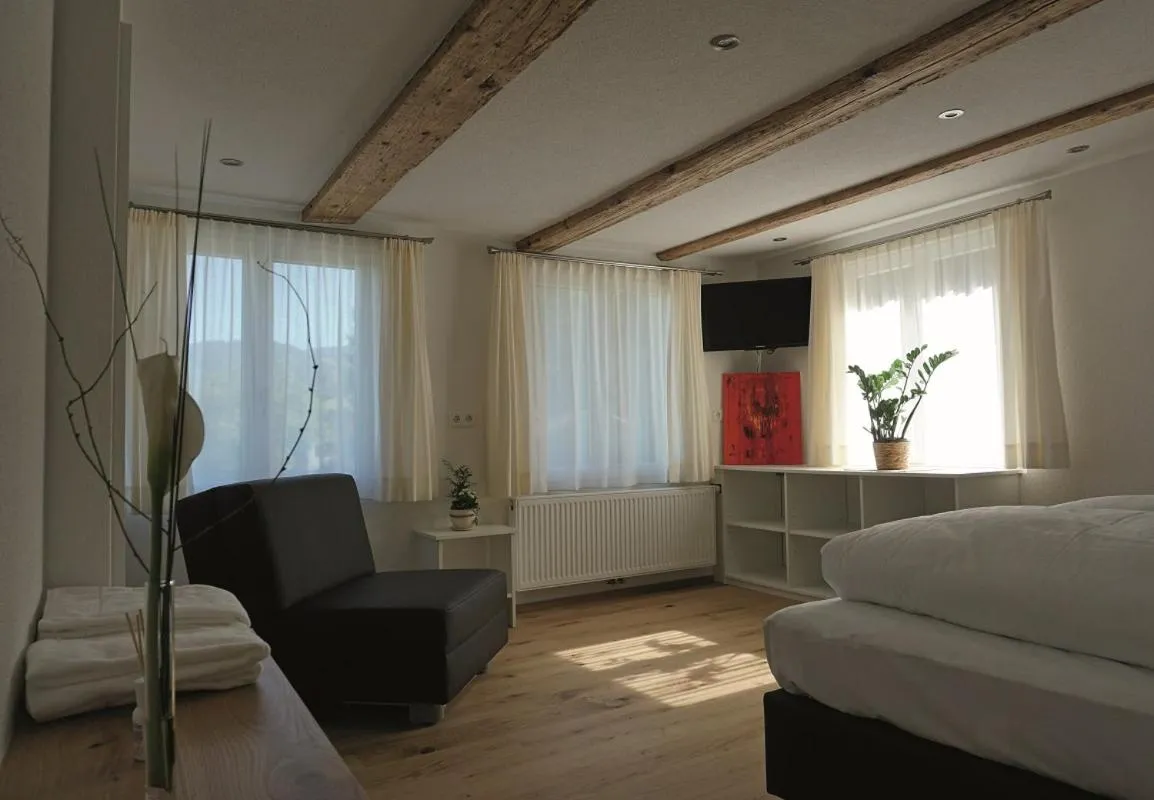 Photo of the whole room, Bed in Waldrast Bed & Breakfast