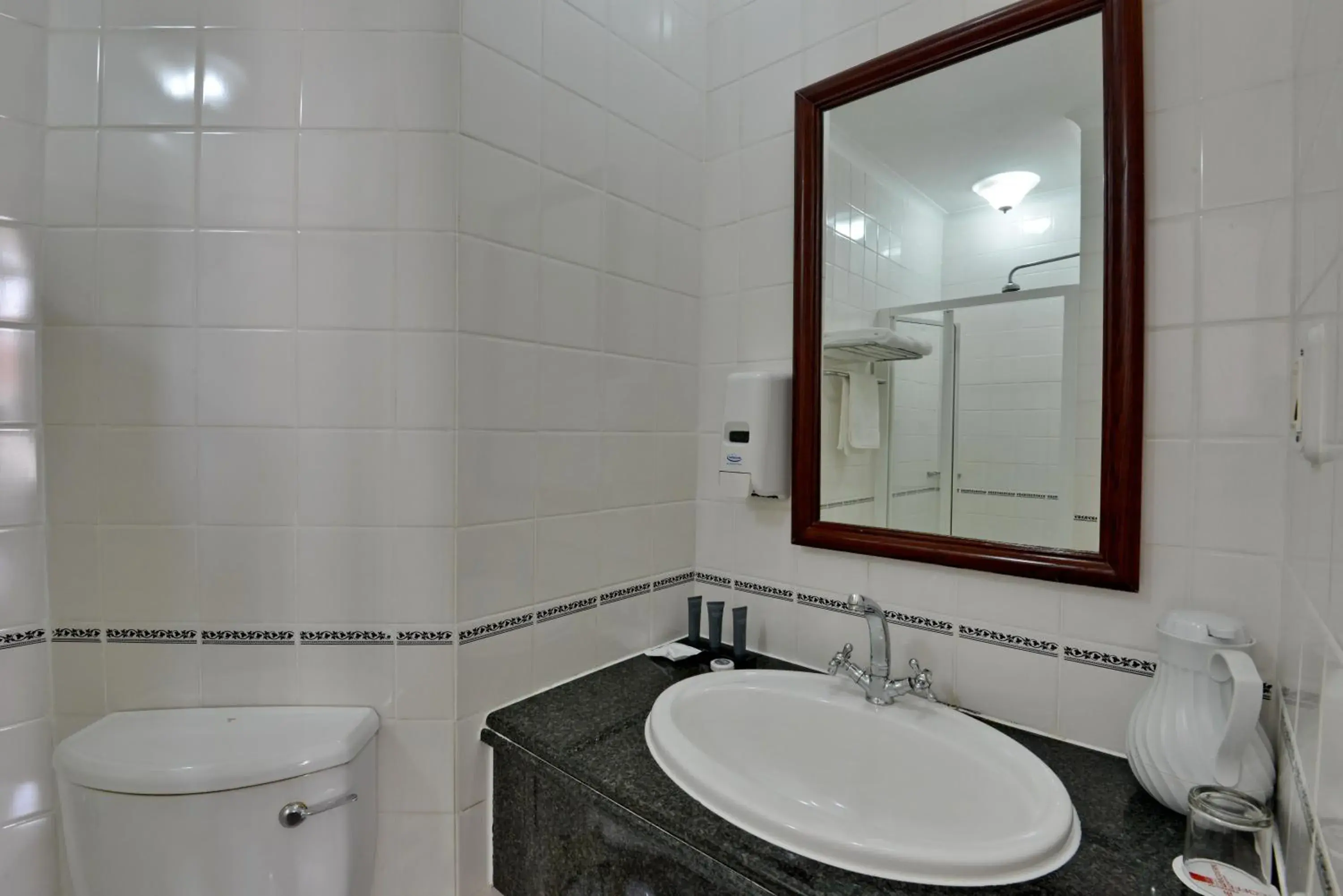 Double Room - Disability Access in The Balmoral - Halaal Double Room - Disability Access in The Balmoral - Halaal