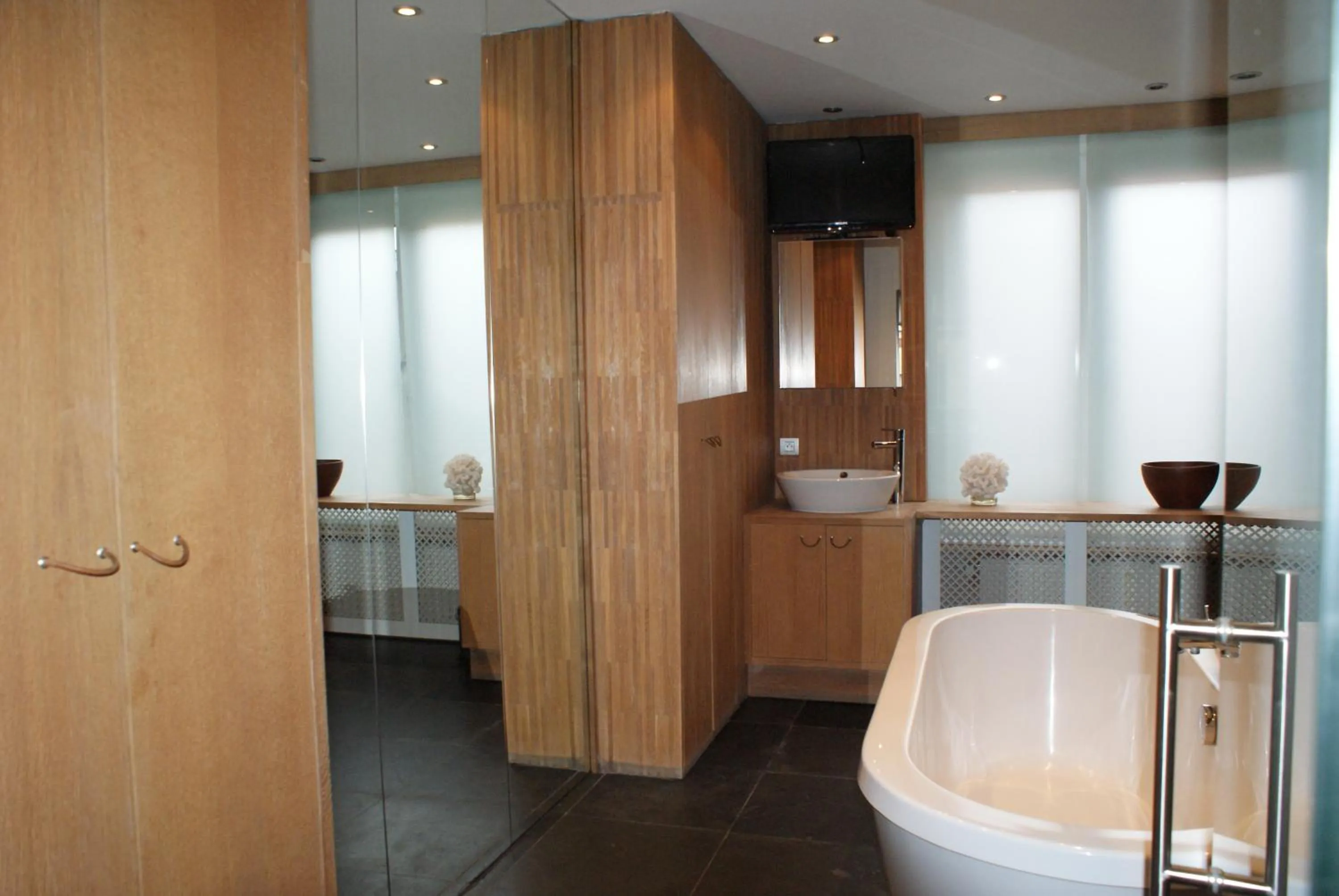 Bathroom in App De Panne 2
