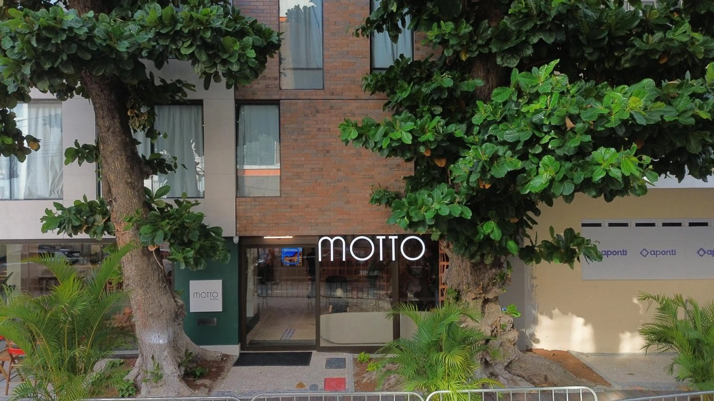 Facade/entrance in Motto By Hilton Recife