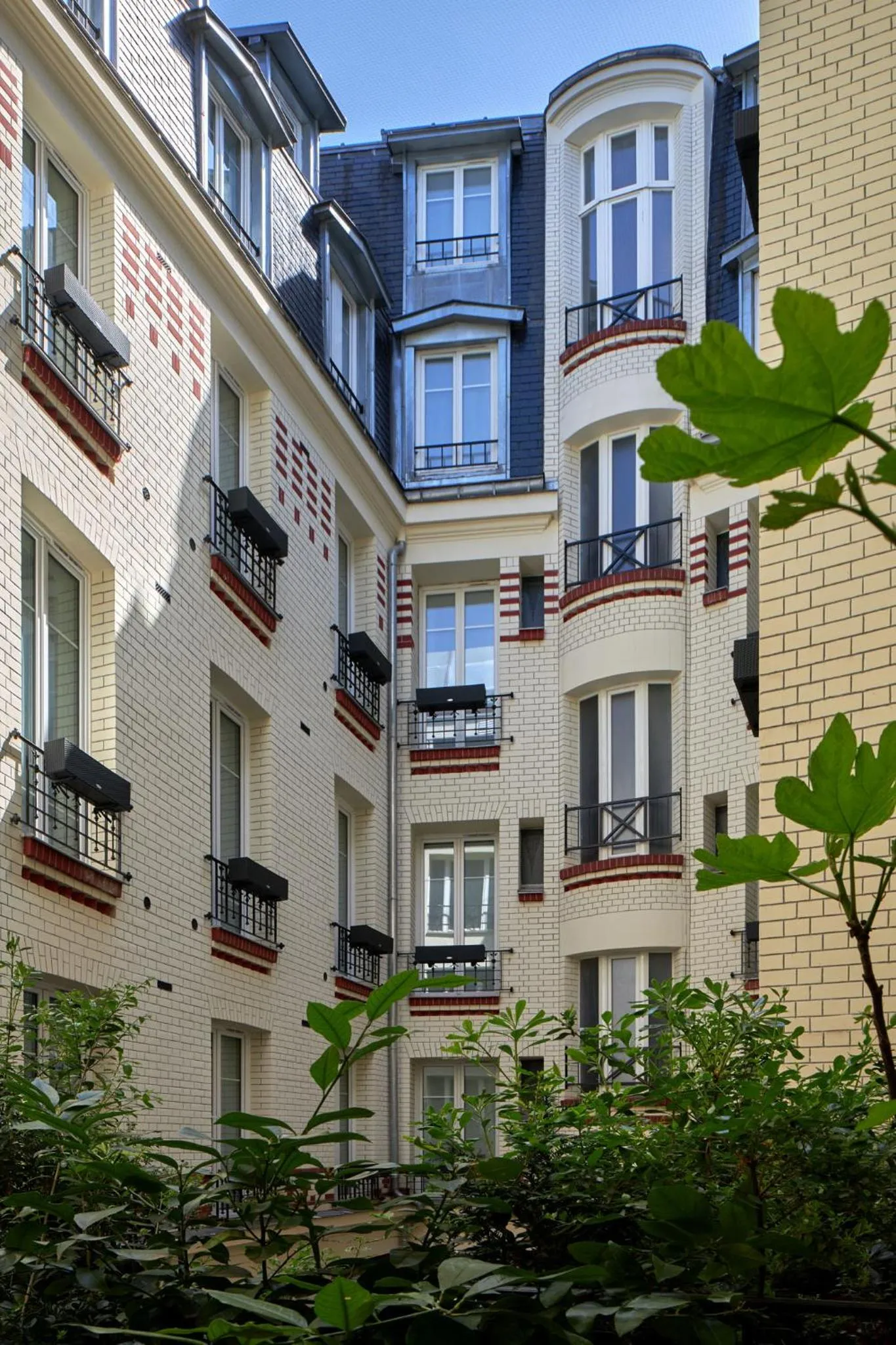 Facade/entrance in Hotel Villa Romantic & Spa