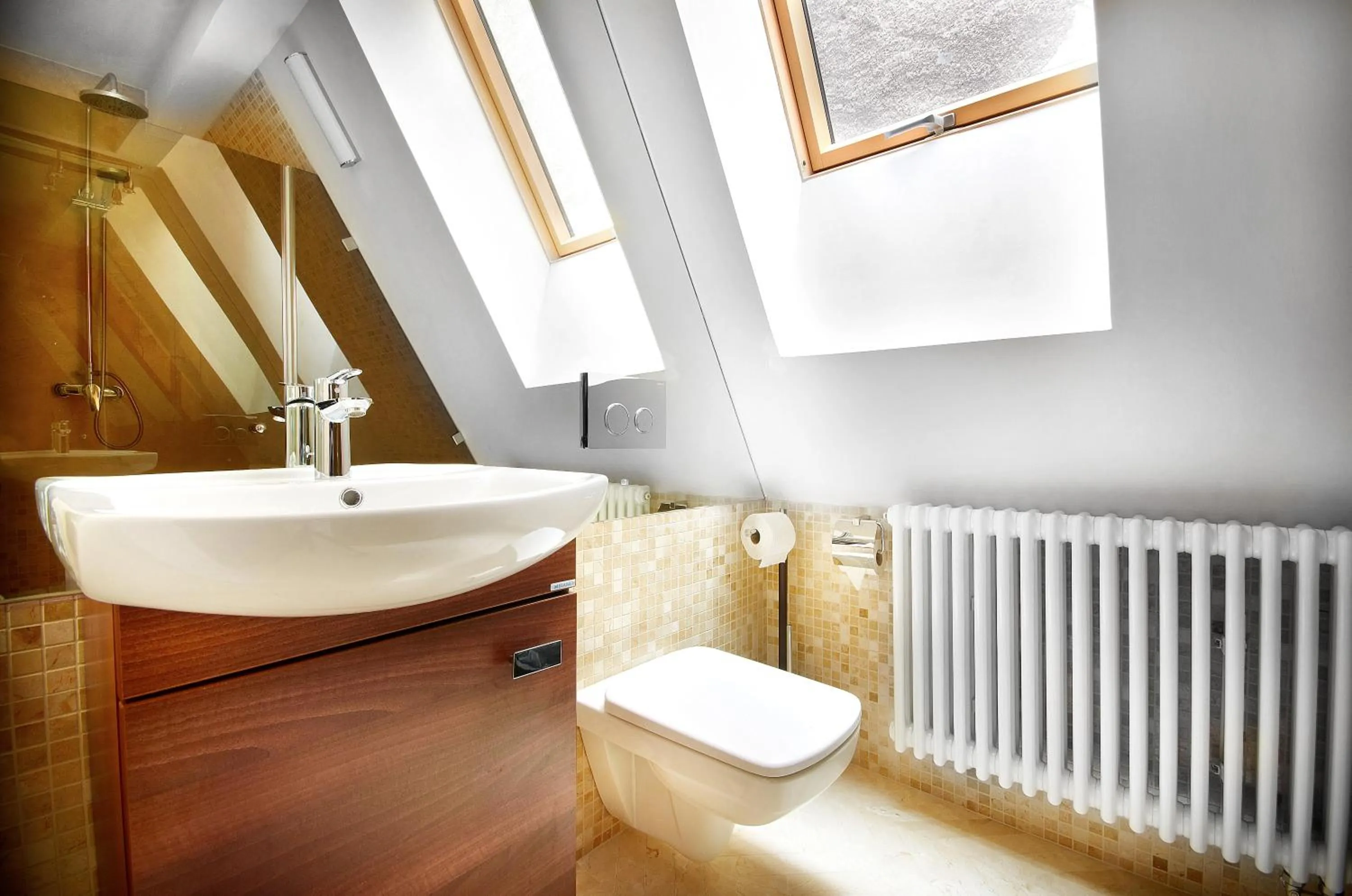 Shower in Komturia Old Town by Fahrenheit