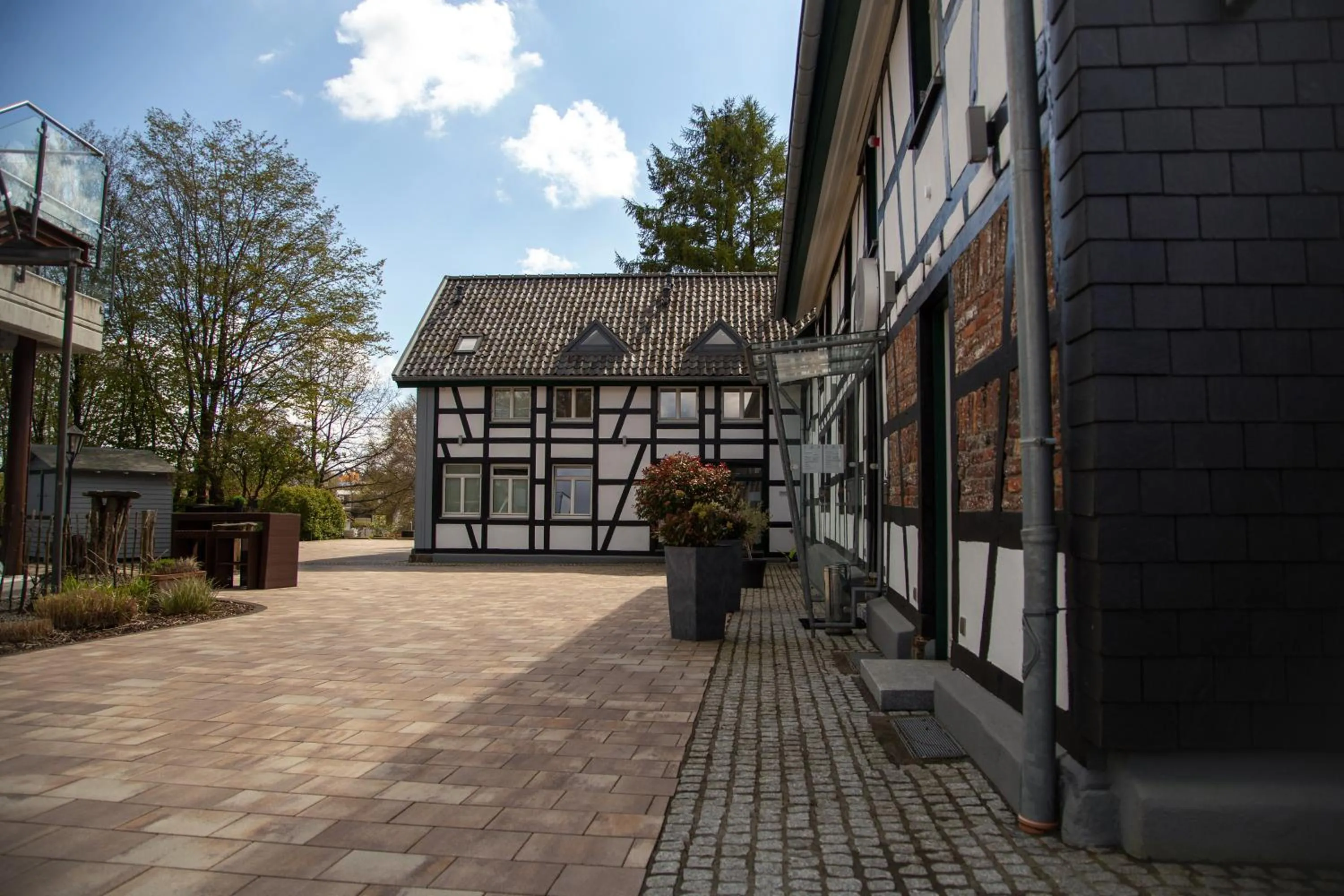 Property building in Kragemann Hotel & Vinothek