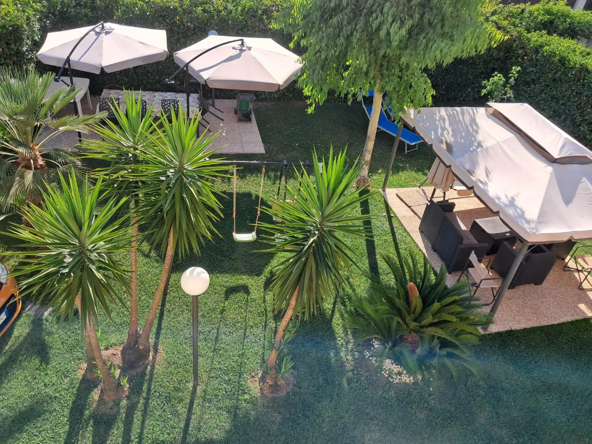 Garden view in B&B Villa Rosa