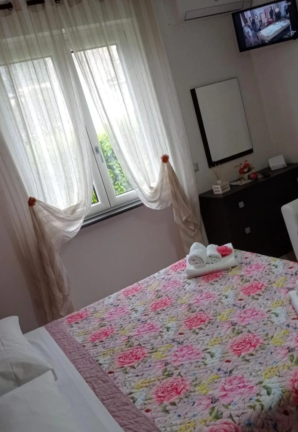 Bedroom, Bed in B&B Villa Rosa