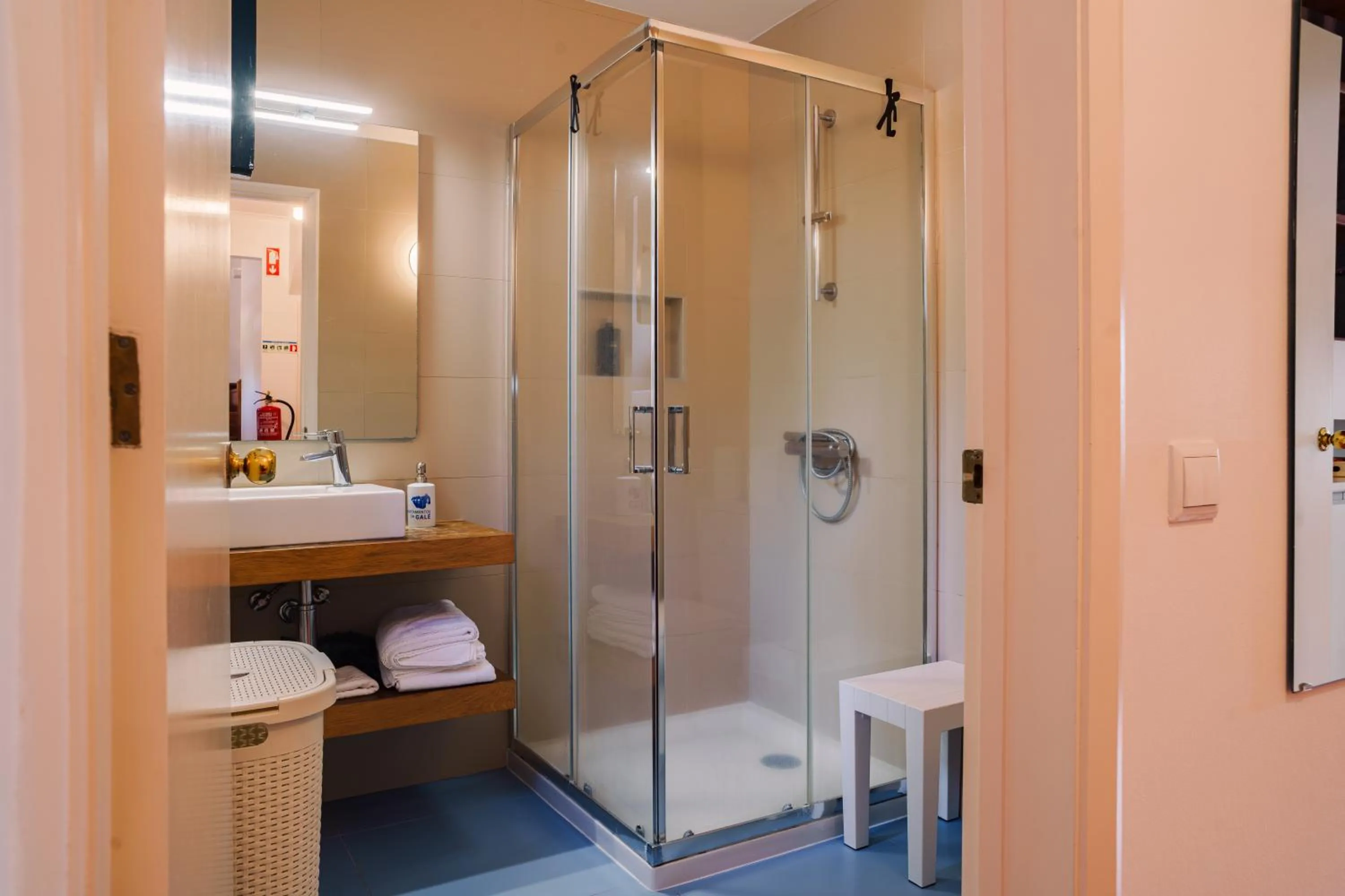 Bathroom in Apartamentos da Galé