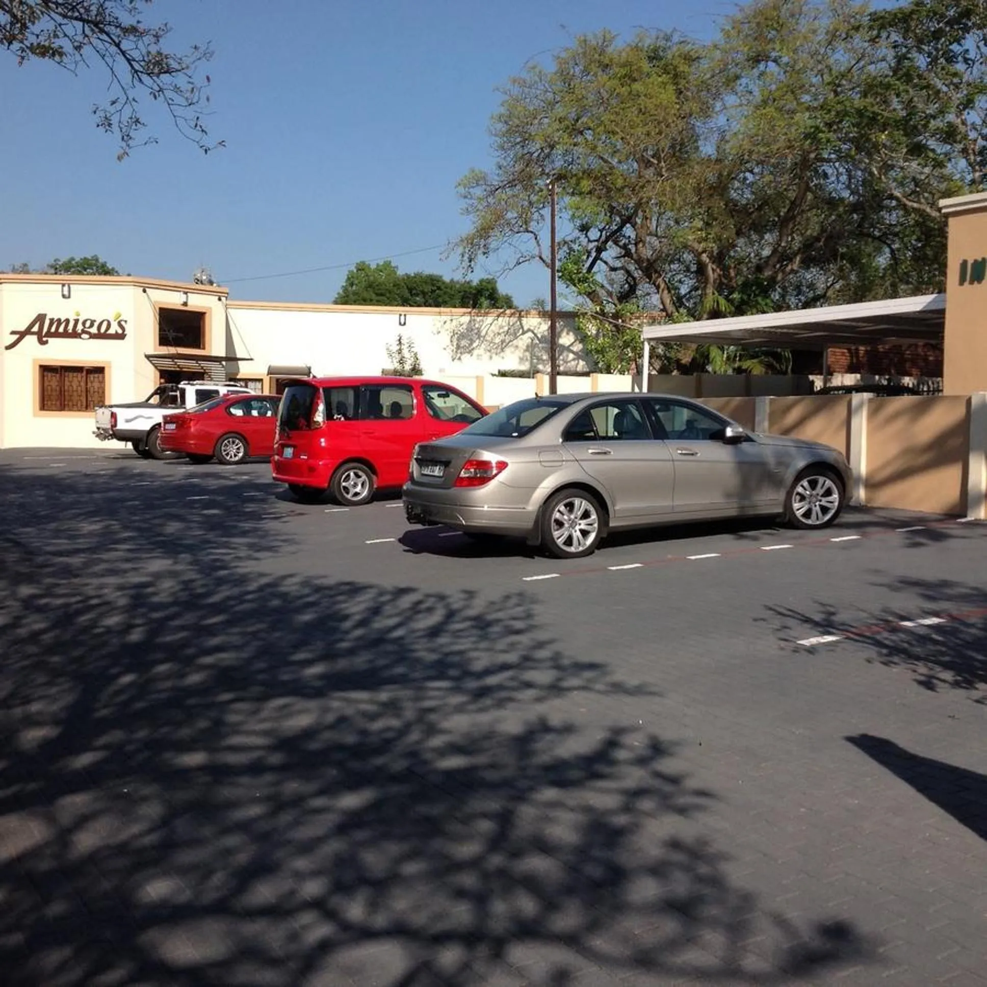 Property building in Amigos Bed & Breakfast - No loadshedding