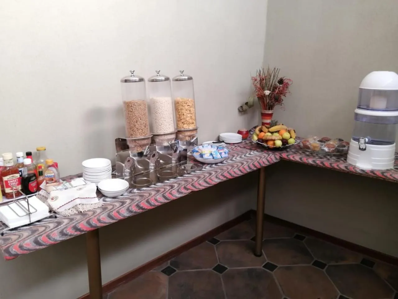 Coffee/tea facilities in Amigos Bed & Breakfast - No loadshedding