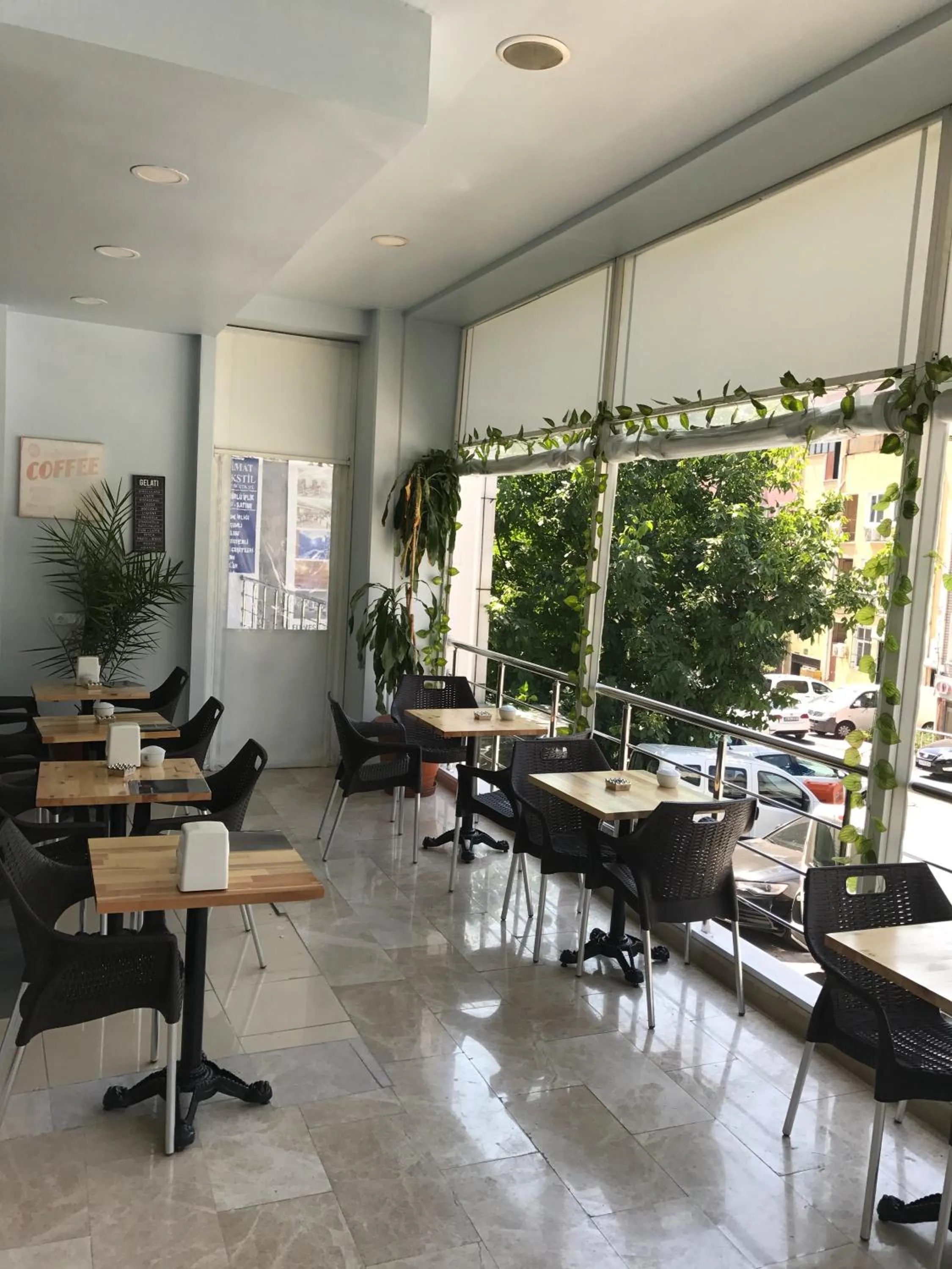 Balcony/Terrace, Restaurant/Places to Eat in Interstellar Hotel