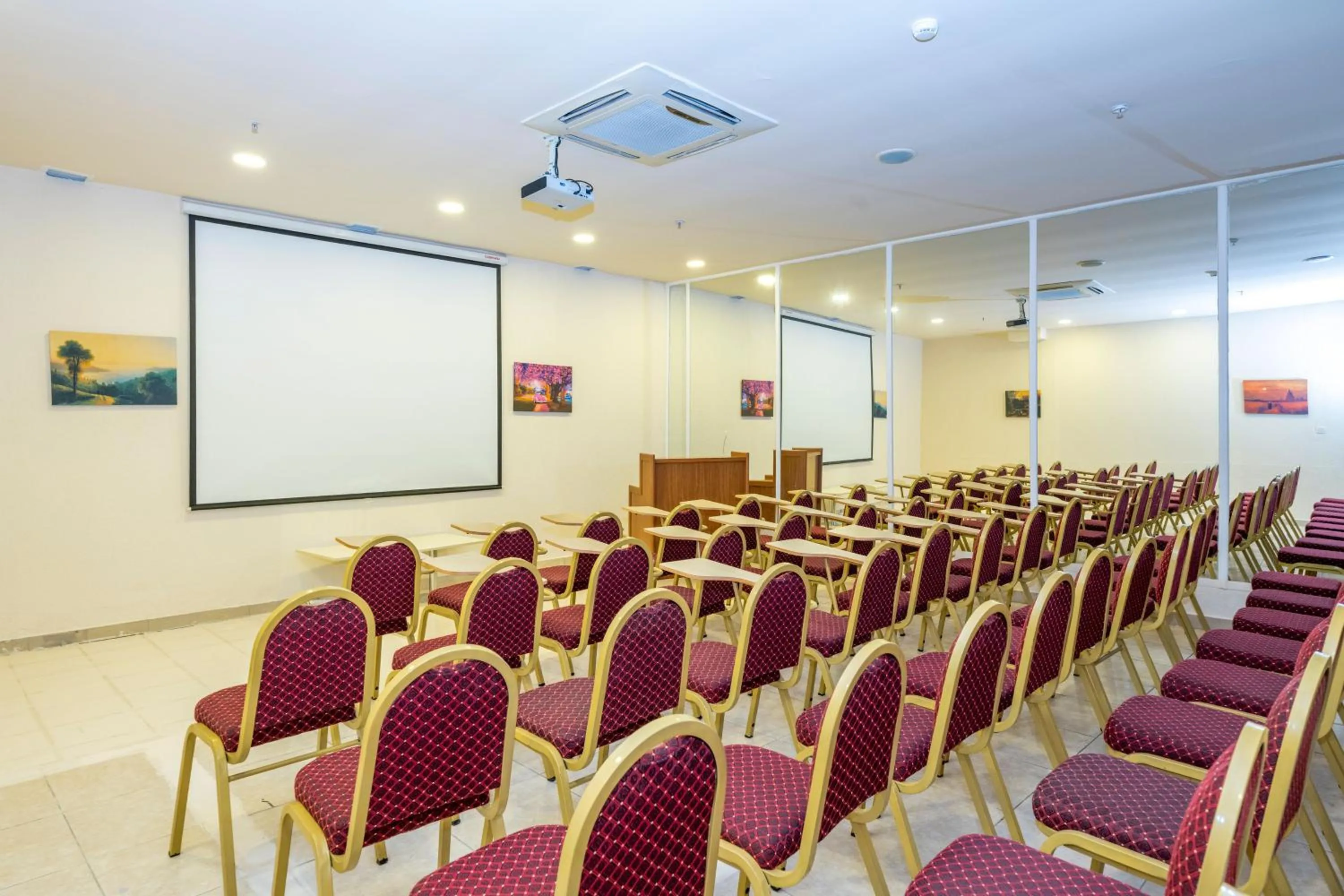 Meeting/conference room in Interstellar Hotel