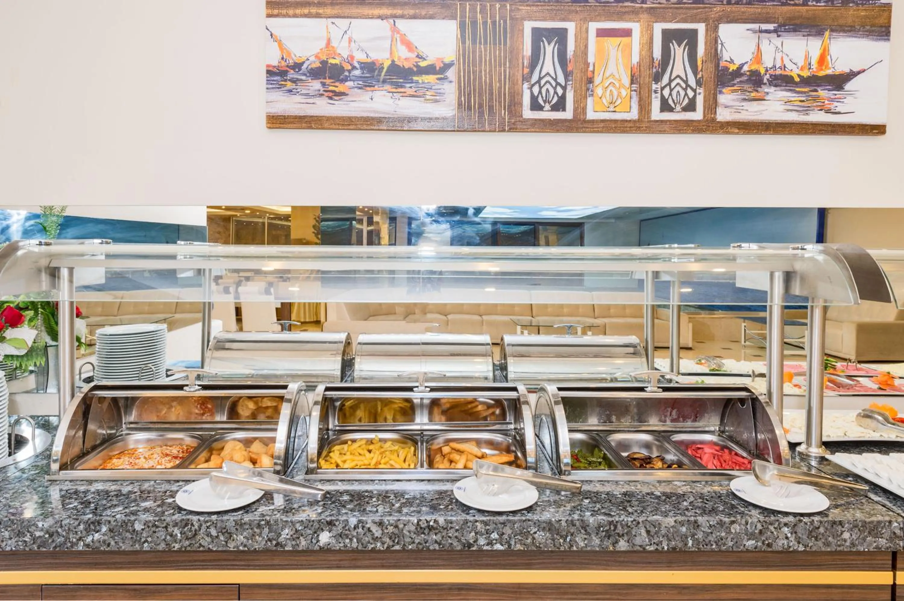 Restaurant/places to eat in Interstellar Hotel