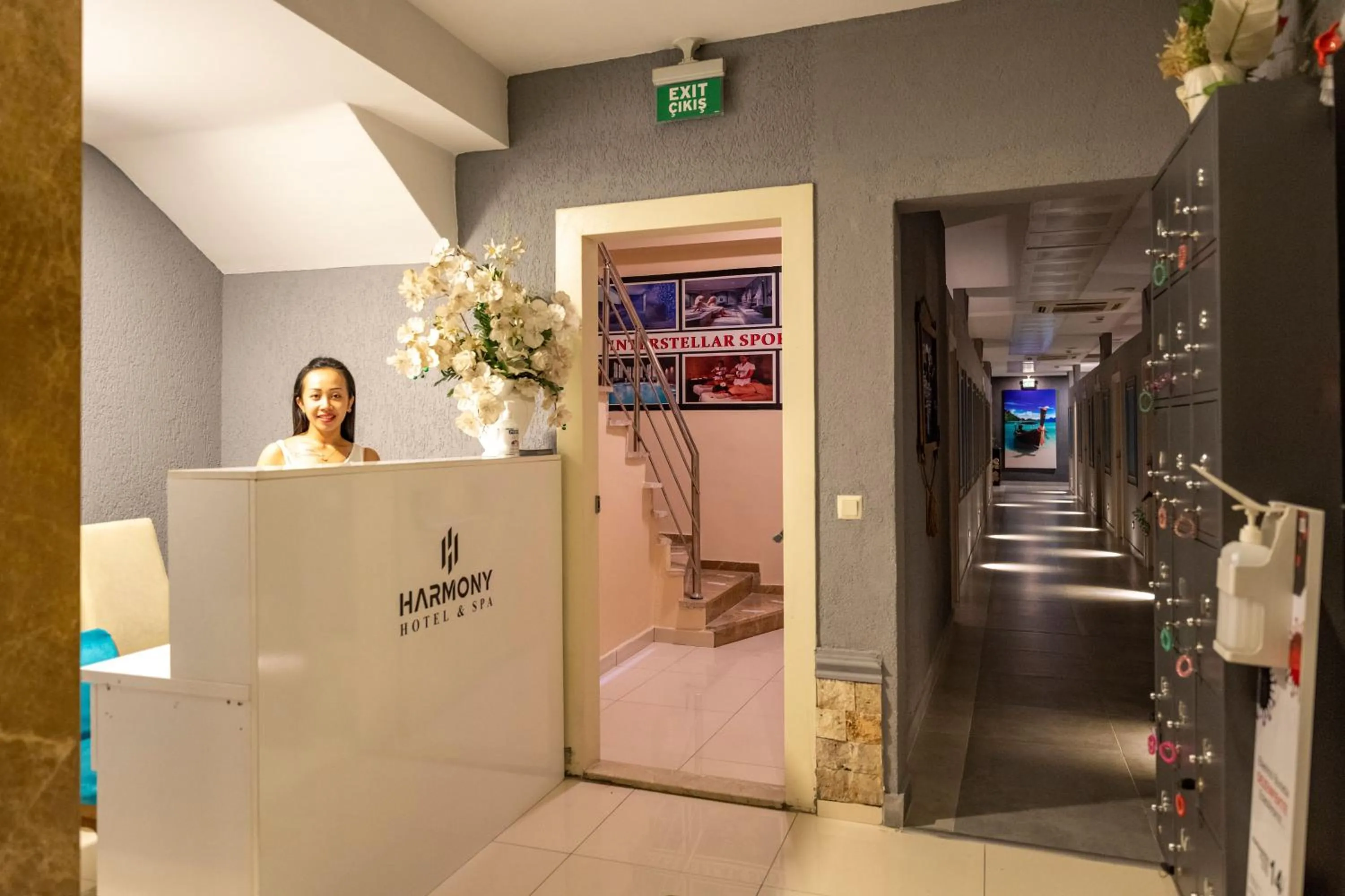 Spa and wellness centre/facilities, Lobby/Reception in Interstellar Hotel