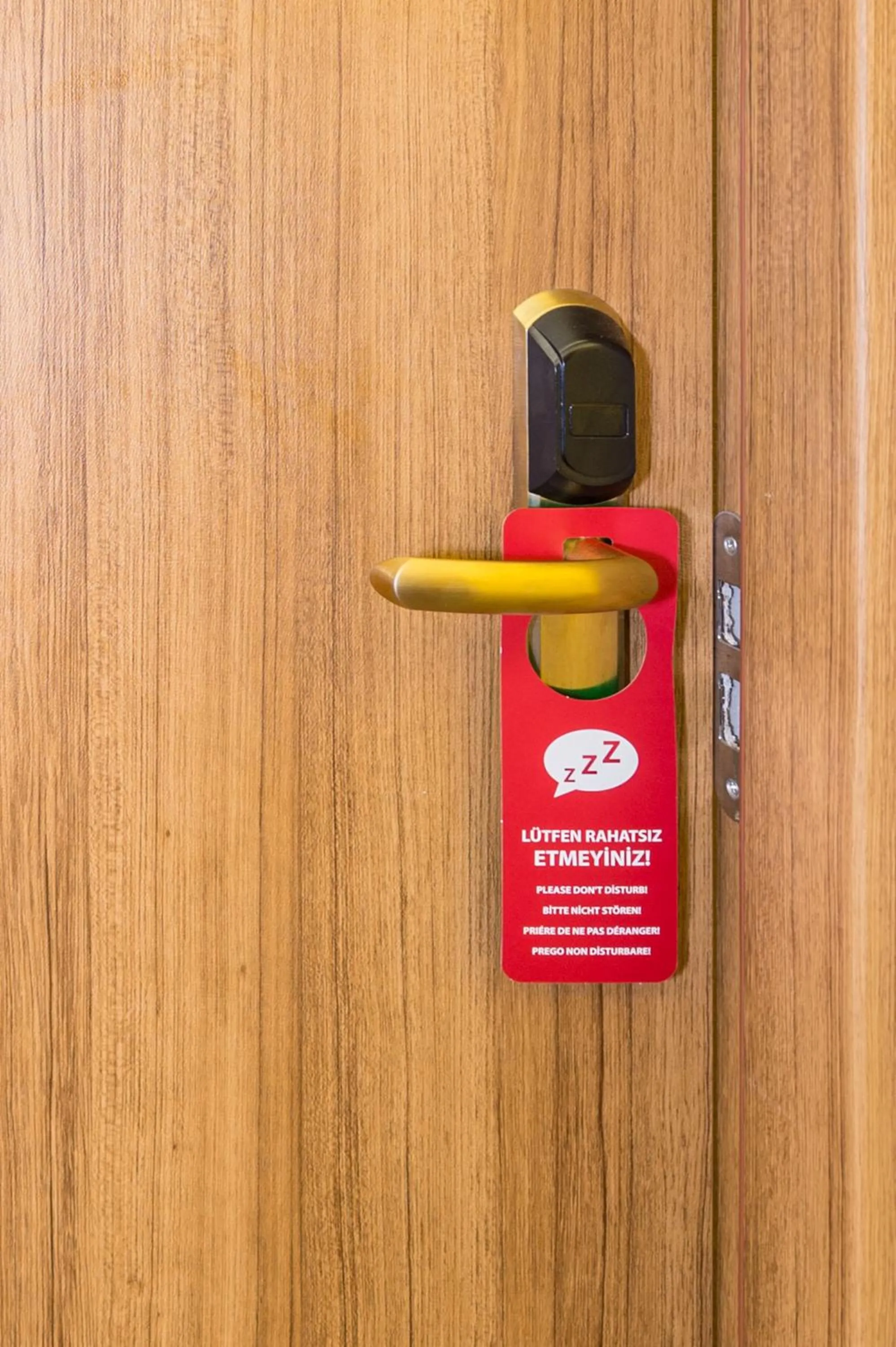 Other in Interstellar Hotel