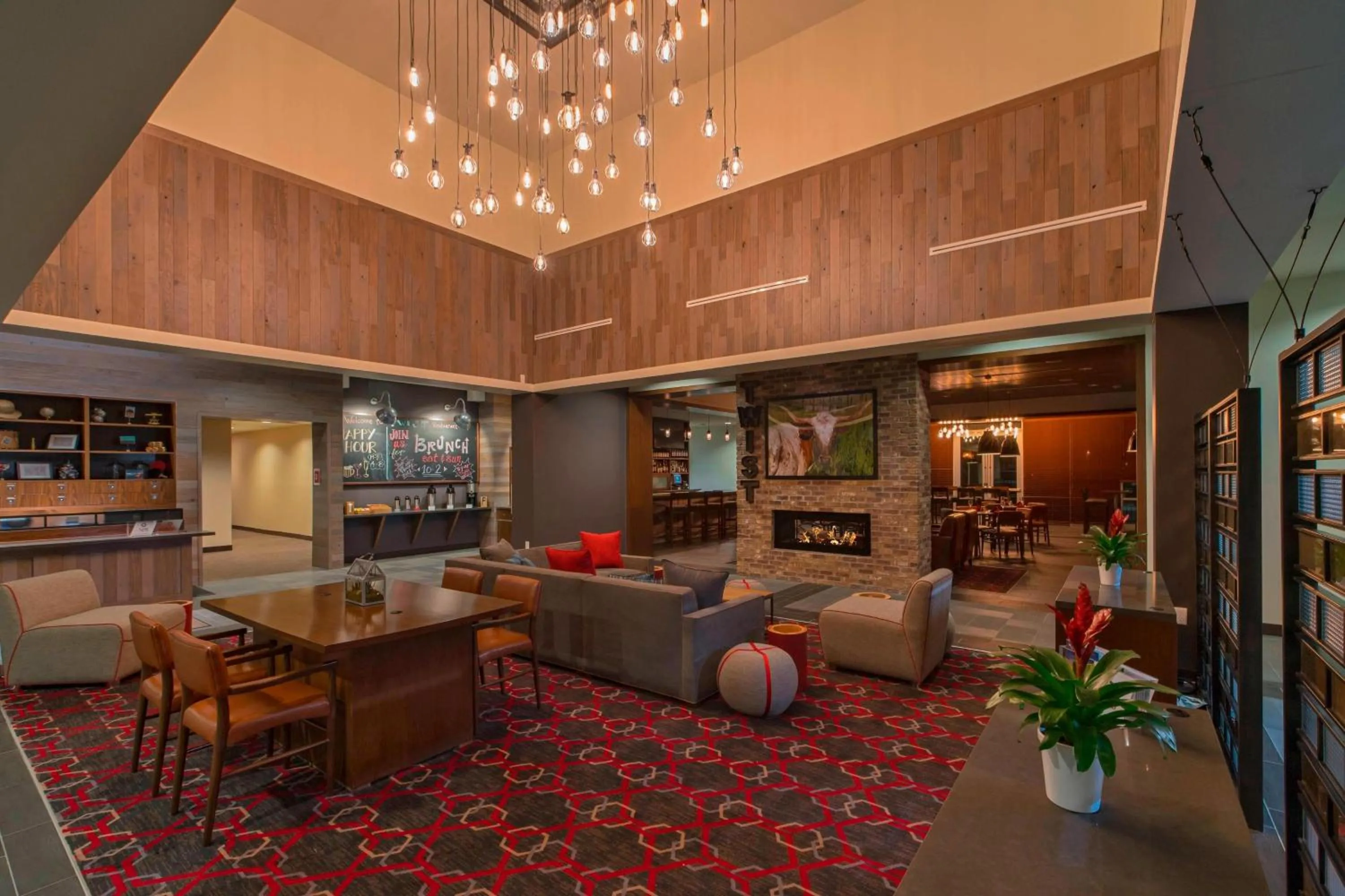 Lobby or reception in Four Points by Sheraton Midland