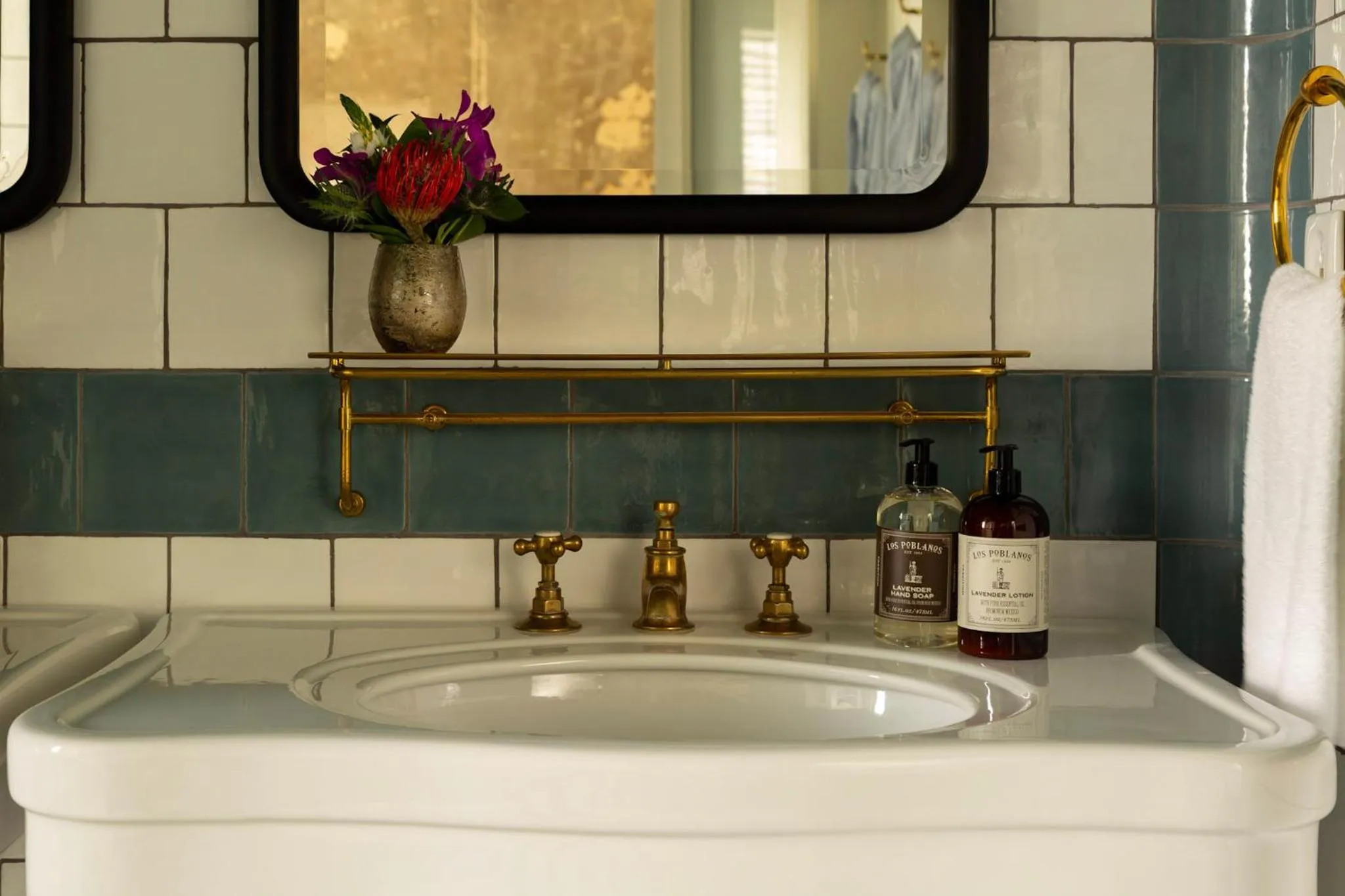Bathroom in Hotel Emma at Pearl on the Riverwalk