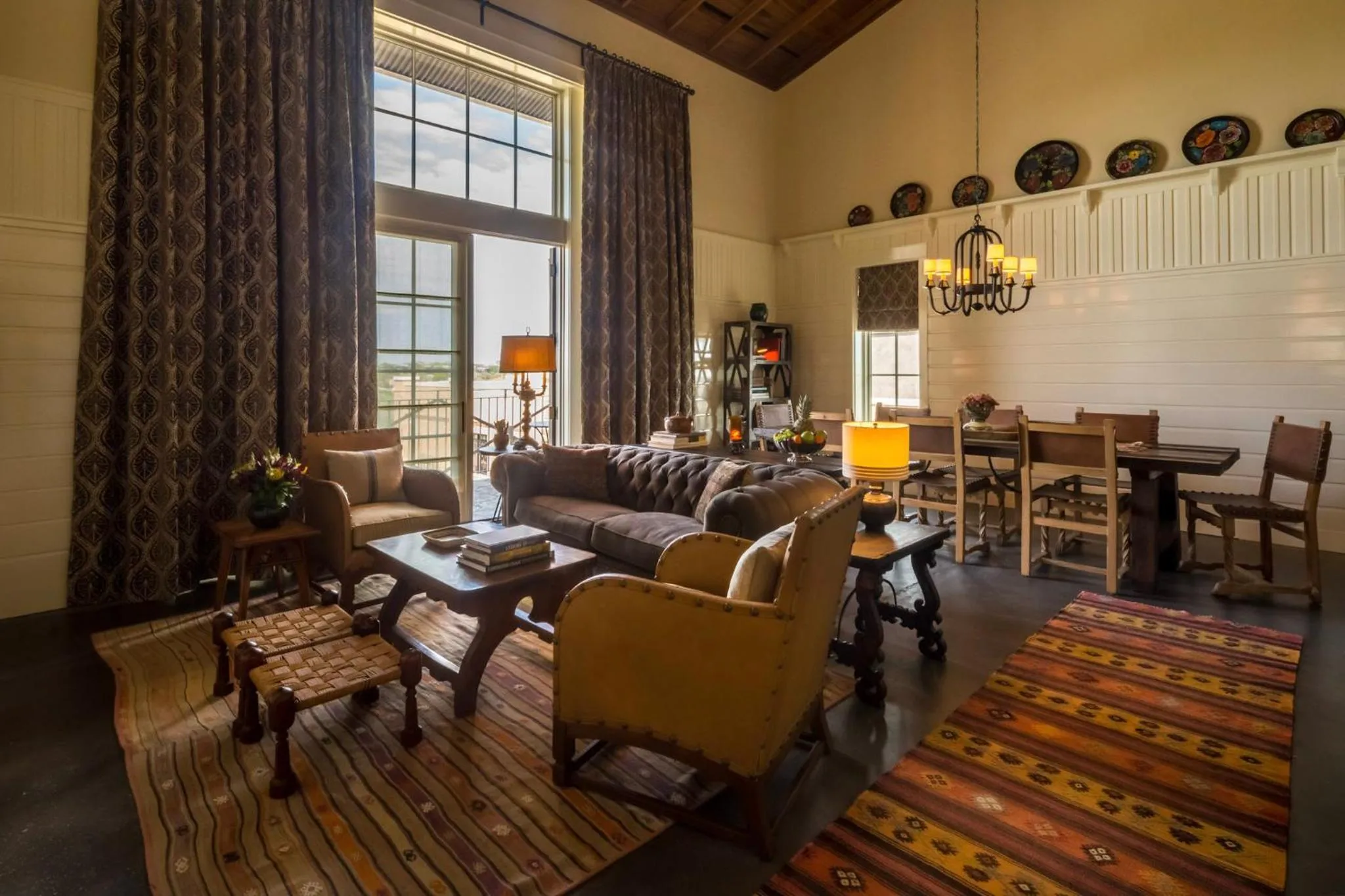 Property building in Hotel Emma at Pearl on the Riverwalk