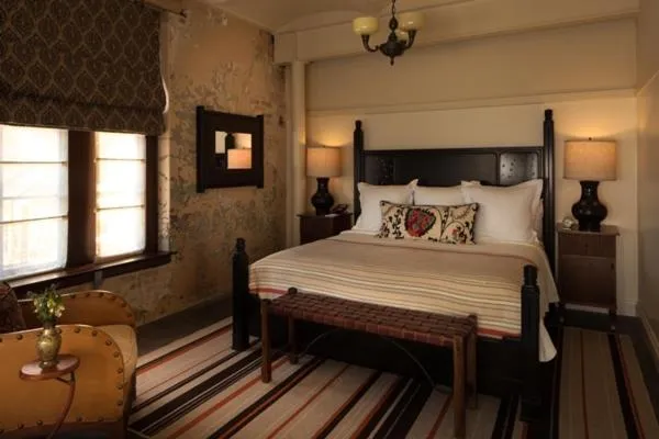 Bedroom, Bed in Hotel Emma at Pearl on the Riverwalk