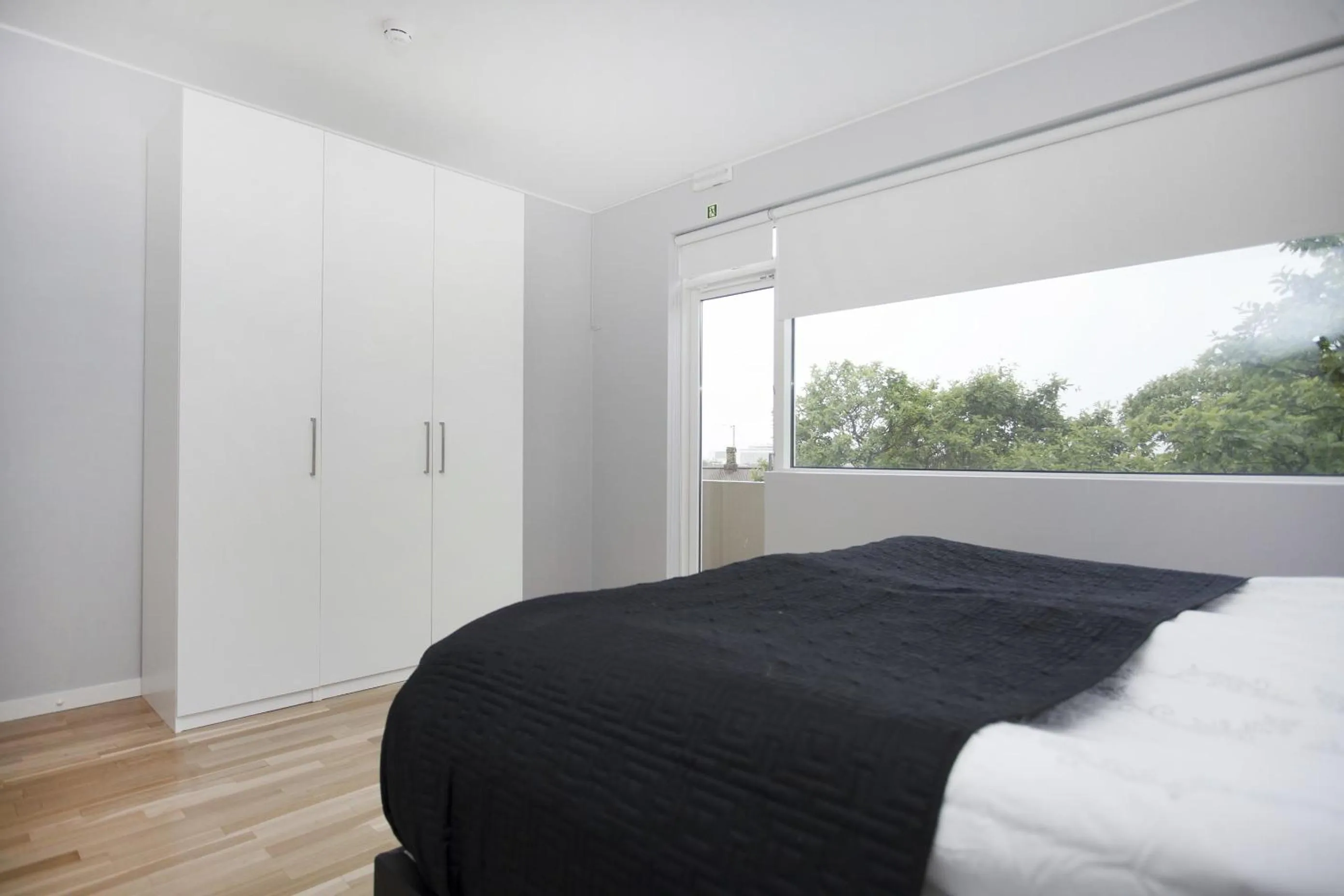 Balcony/Terrace, Bed in Blue Luxury Apartments