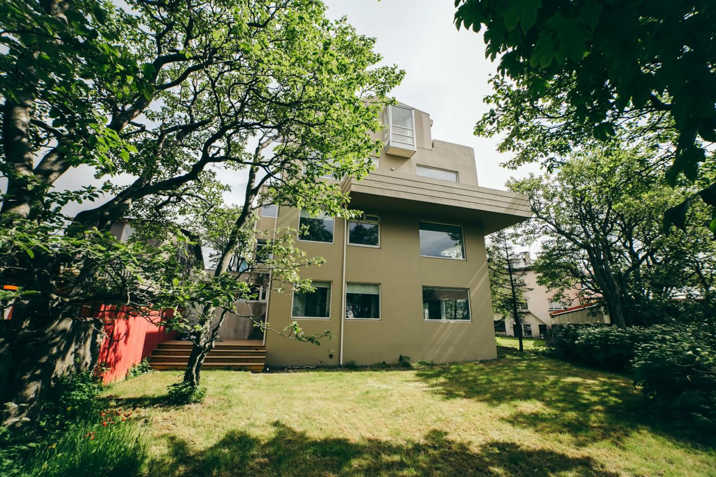 Day in Blue Luxury Apartments