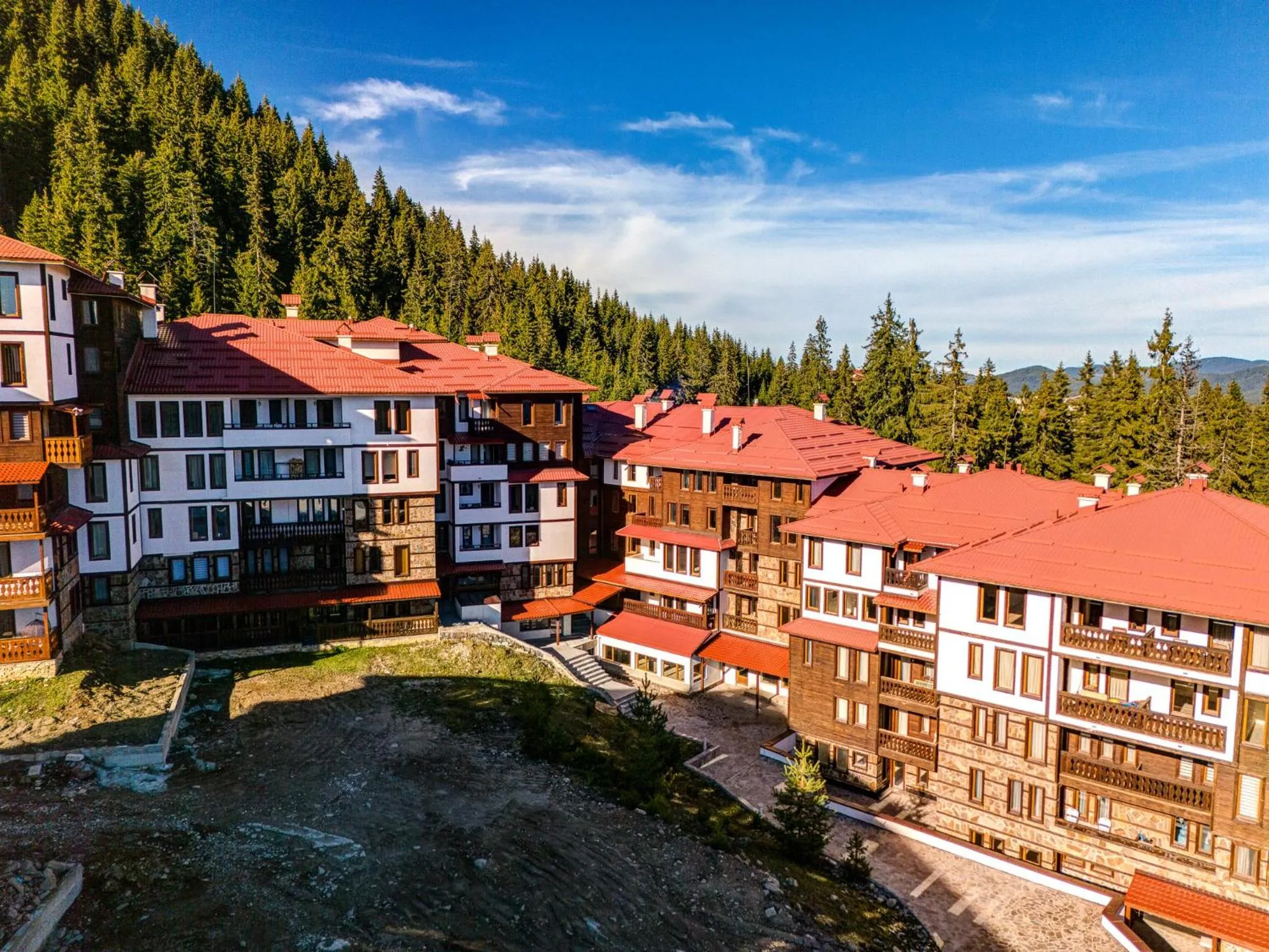 Property building in Grand Resort Pamporovo Apartments