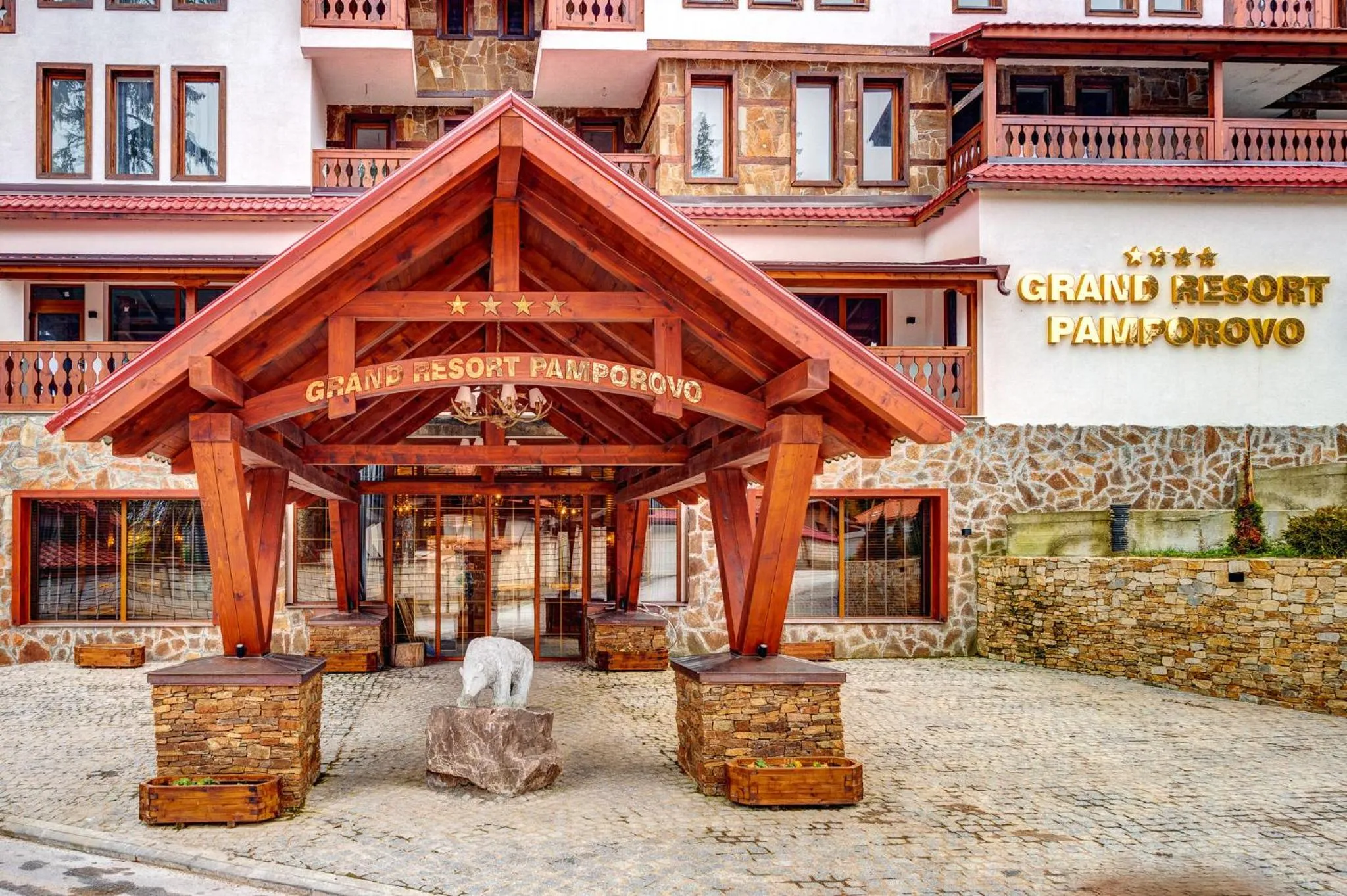 Property building in Grand Resort Pamporovo Apartments