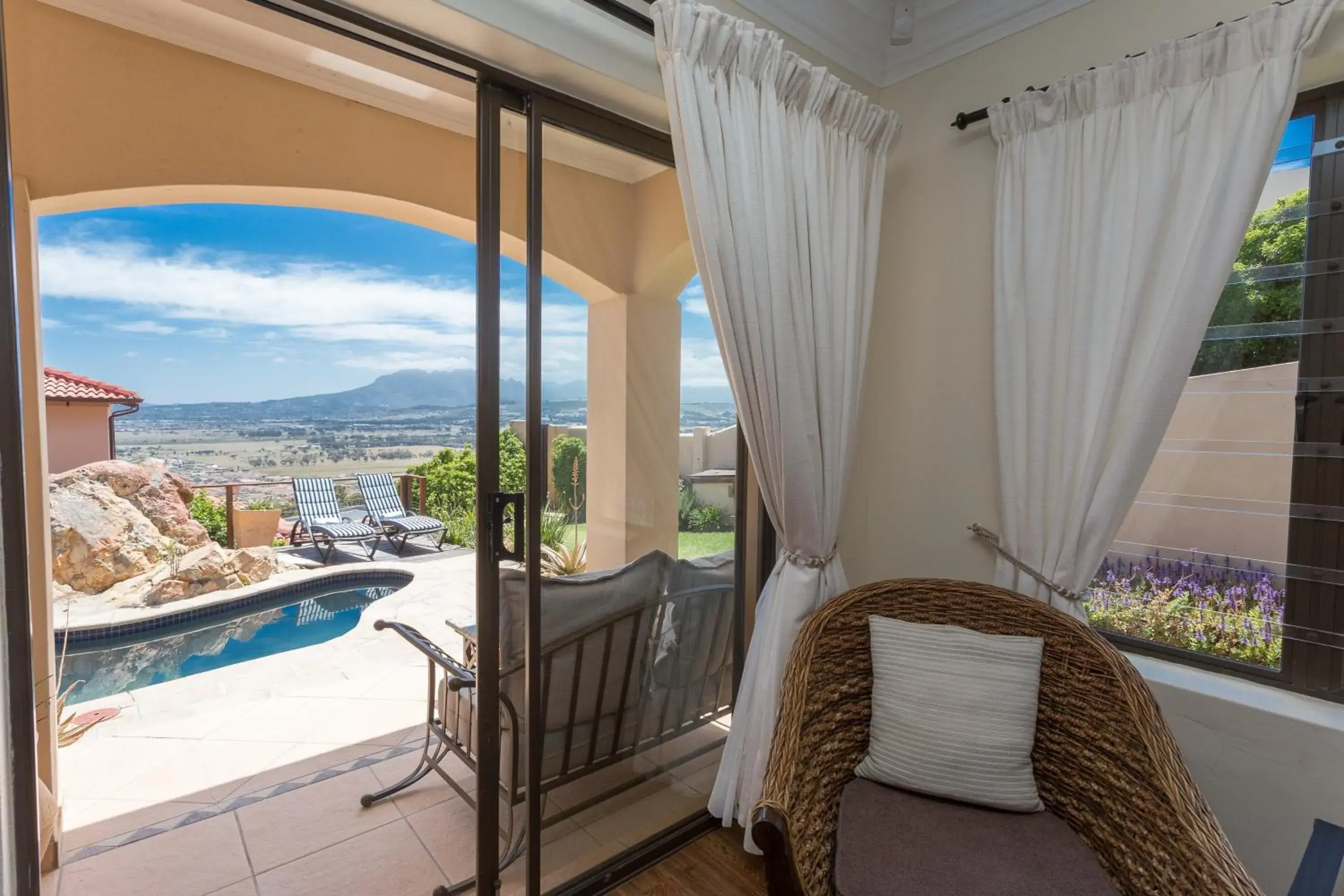 Twin/Double Room - single occupancy in Blue Horizon Guest House Twin/Double Room - single occupancy in Blue Horizon Guest House