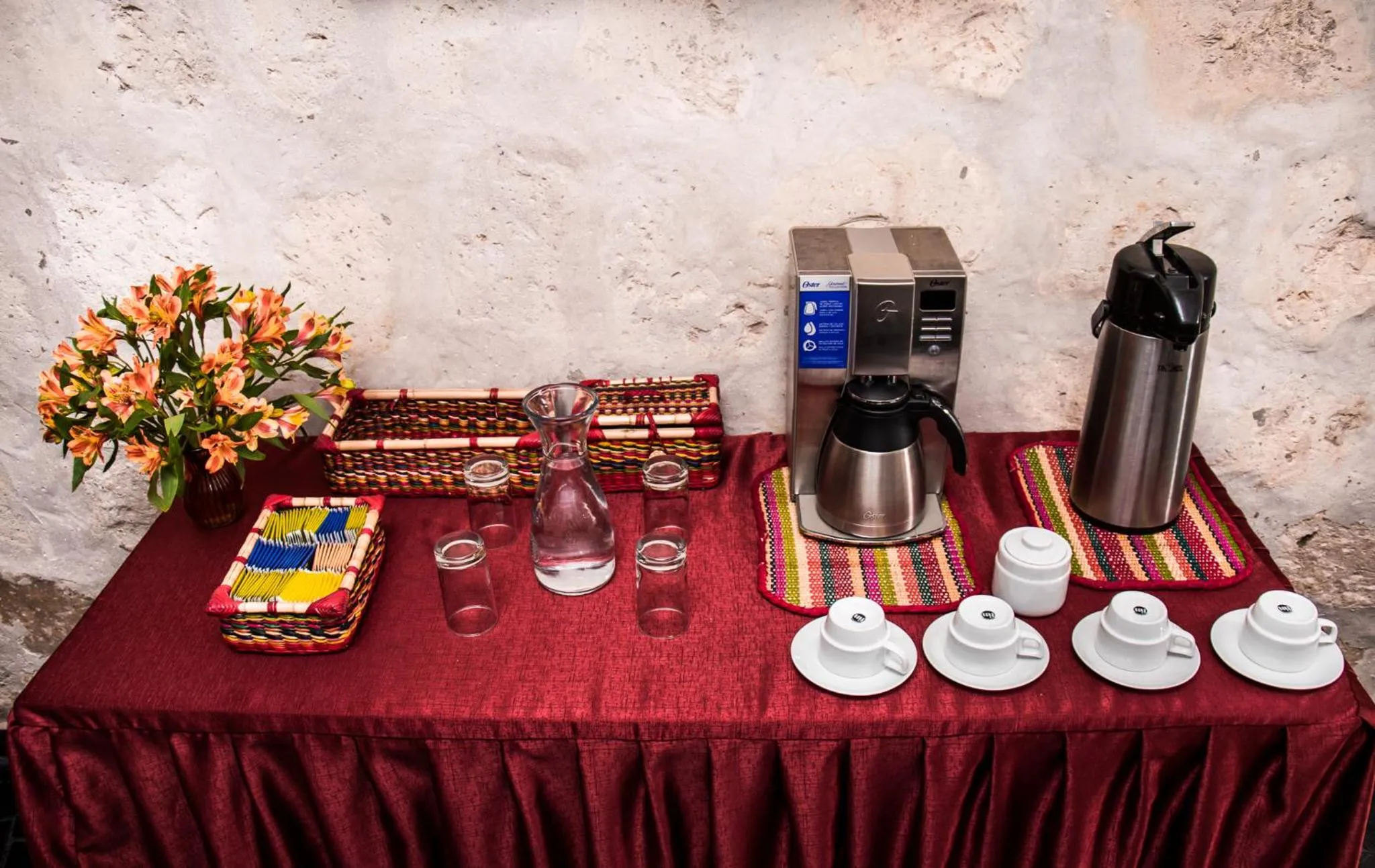 Drinks in El Portal De San Lázaro