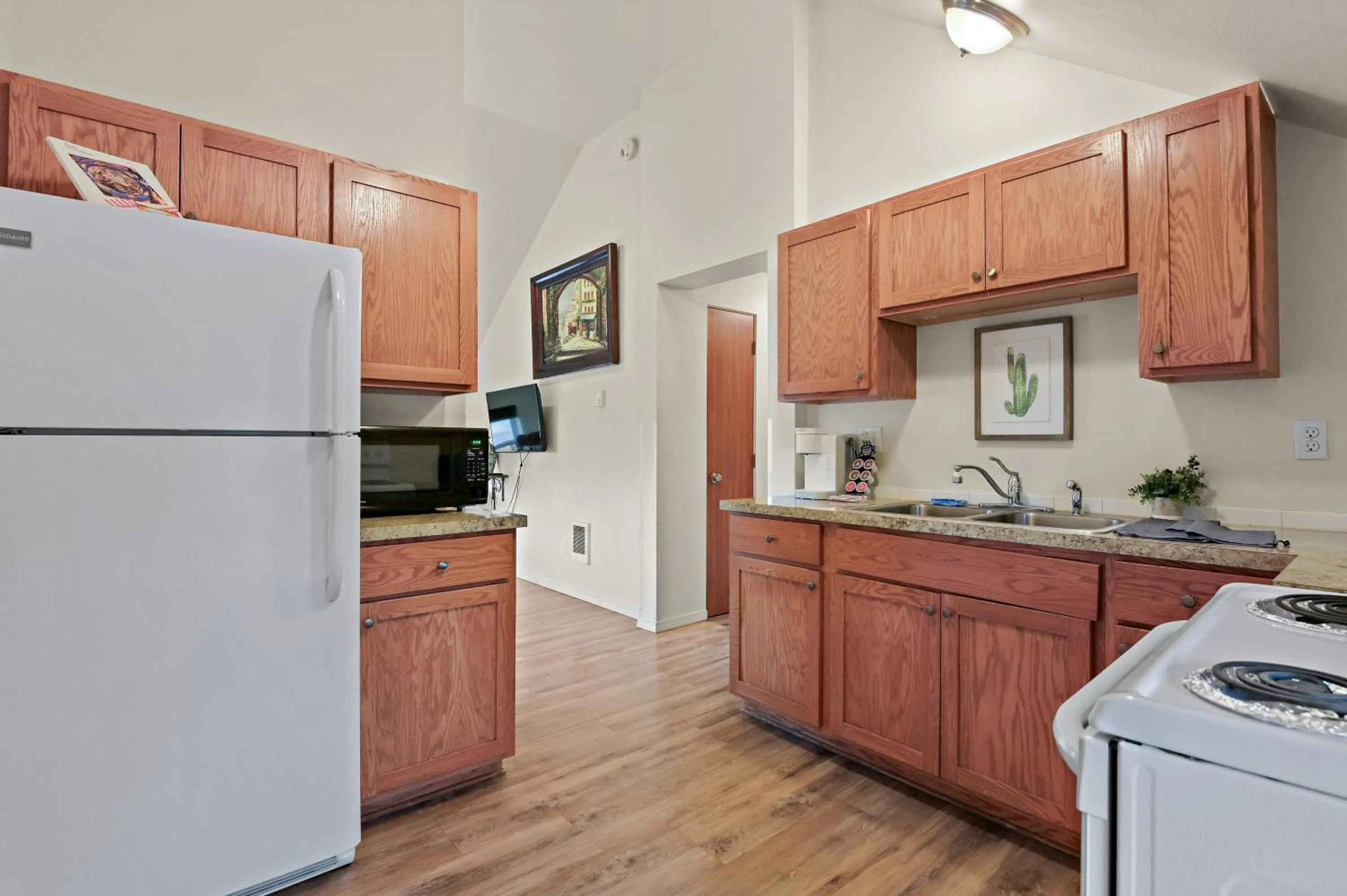 kitchen in Maple Leaf Manor Suites