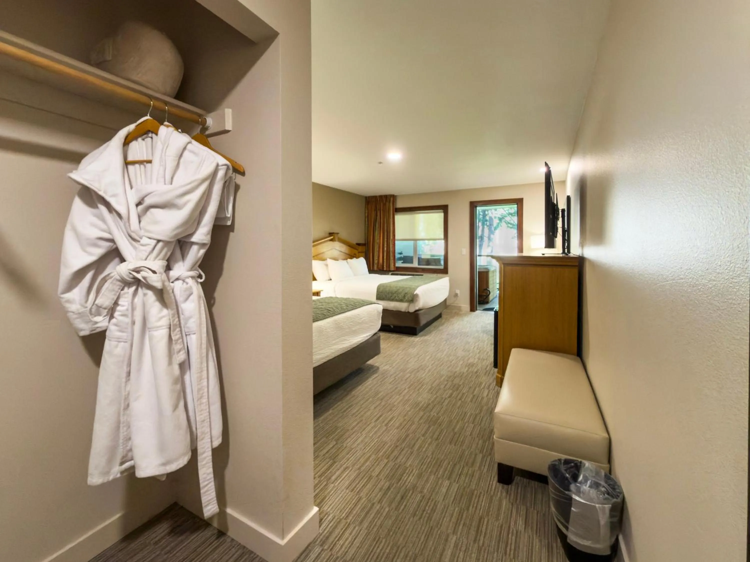 Bed in Carson Hot Springs Resort & Spa