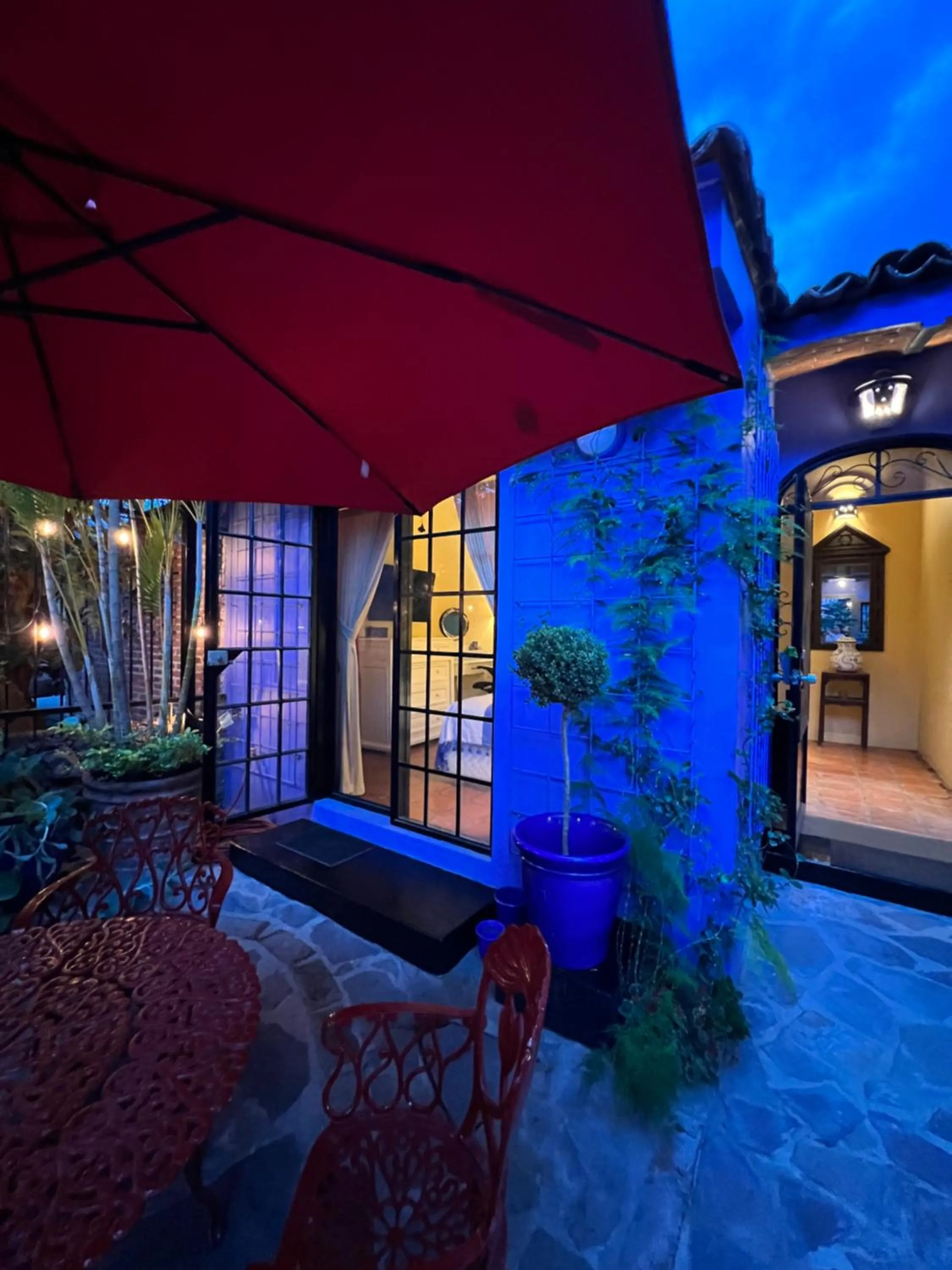 Property building in Estrellita's Bed & Breakfast