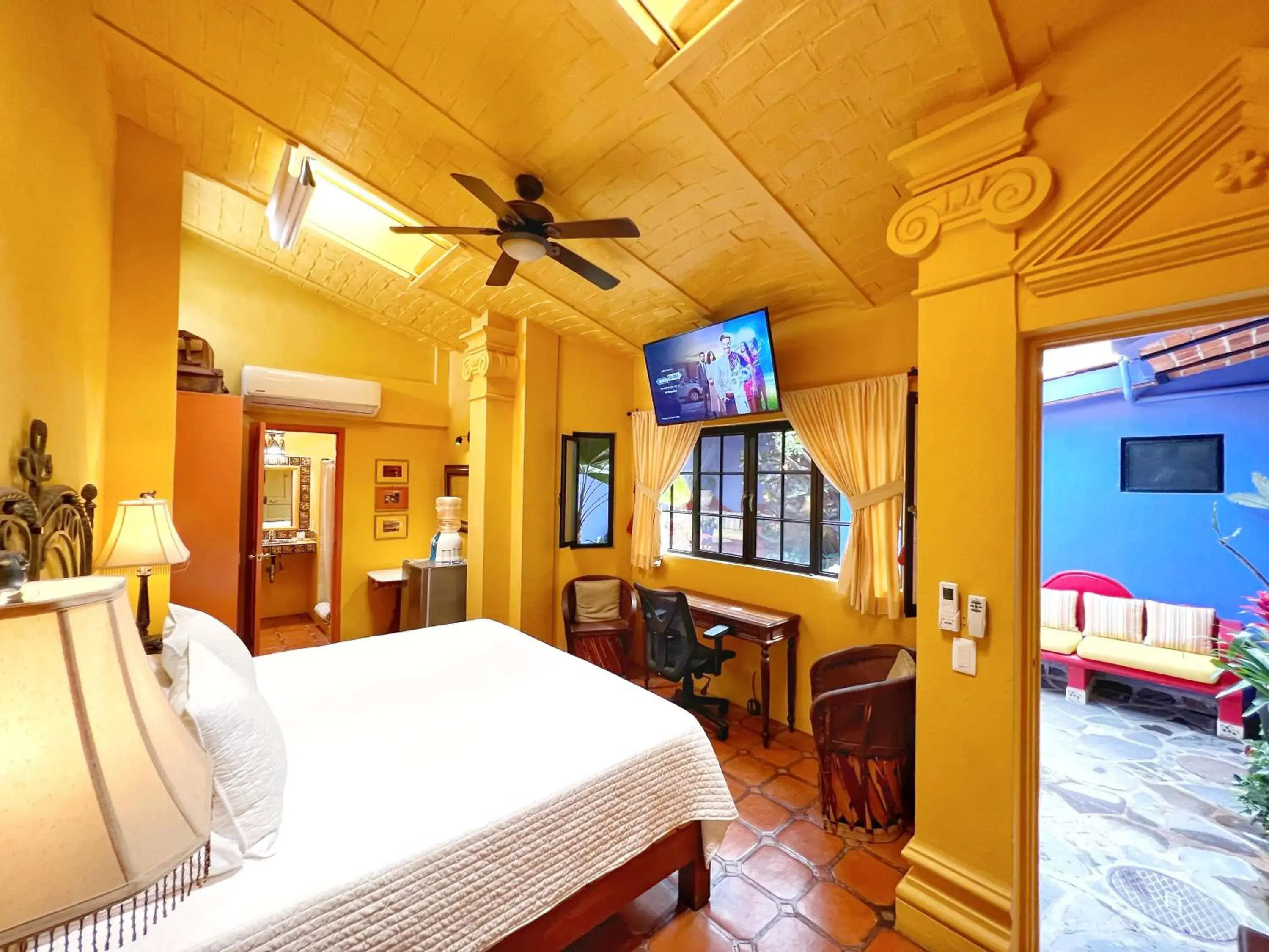 King Room with Garden View in Estrellita's Bed & Breakfast King Room with Garden View in Estrellita's Bed & Breakfast