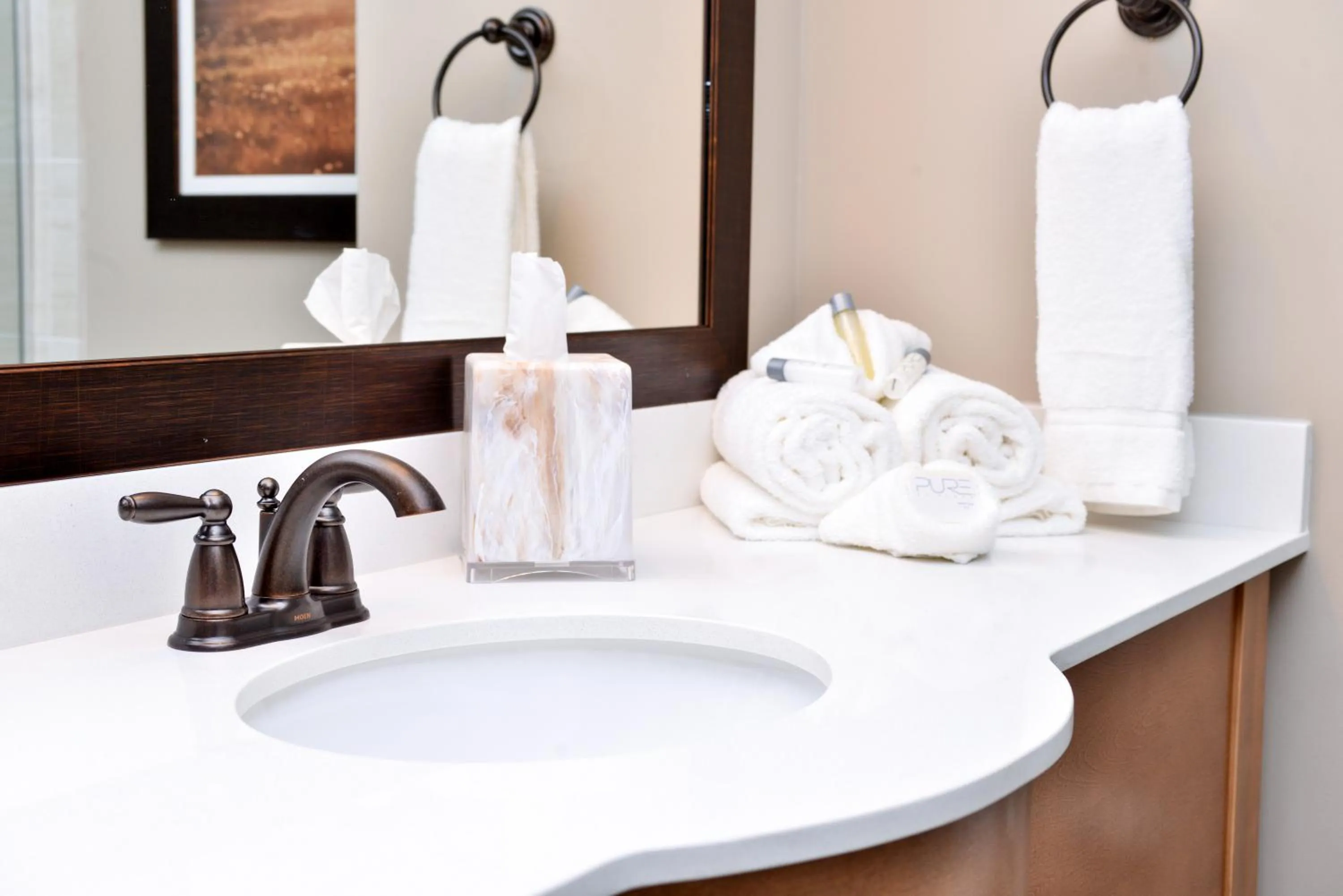 Bathroom in Appomattox Inn and Suites