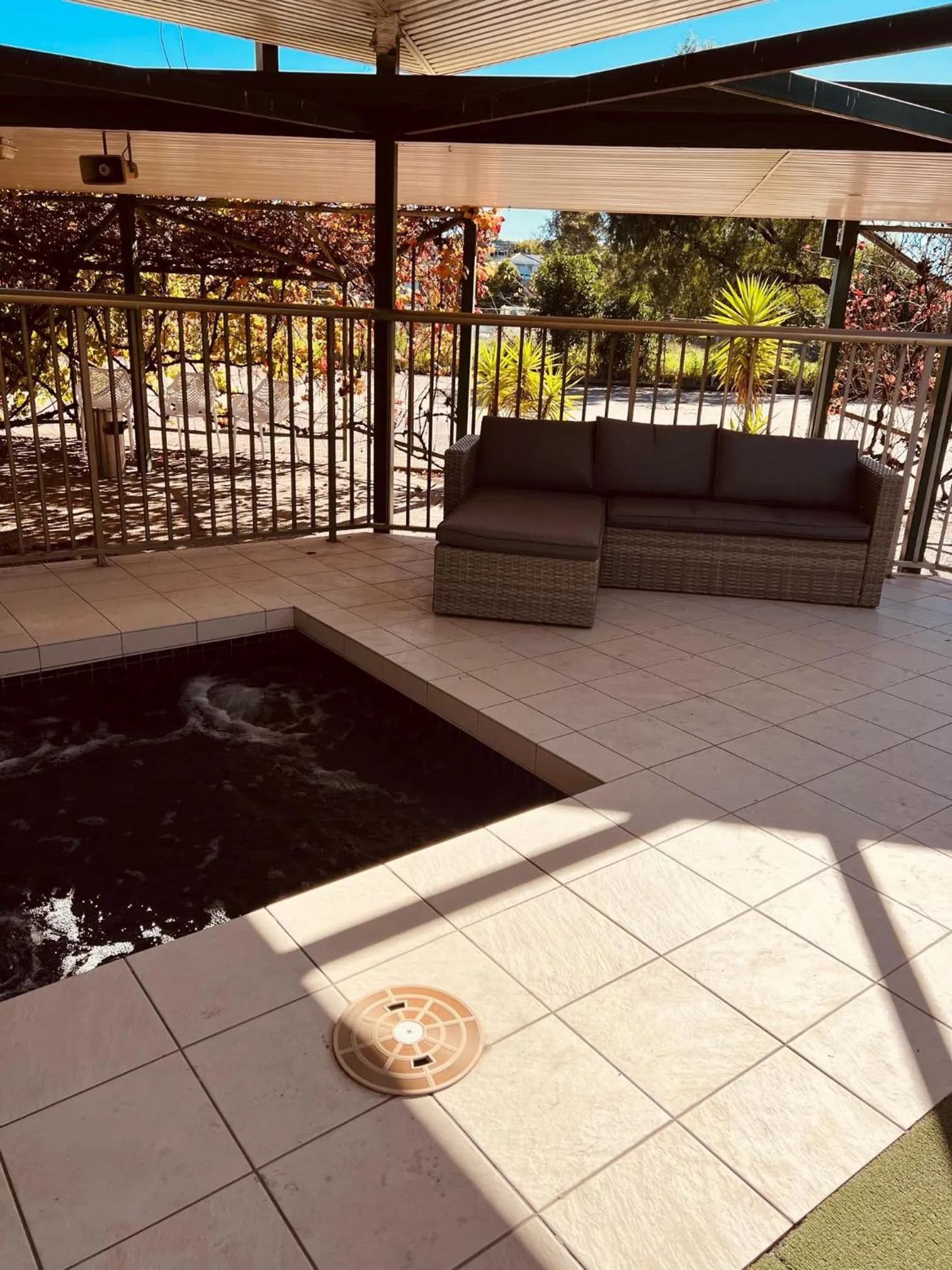 Hot Tub in John Hunter Motel Muswellbrook