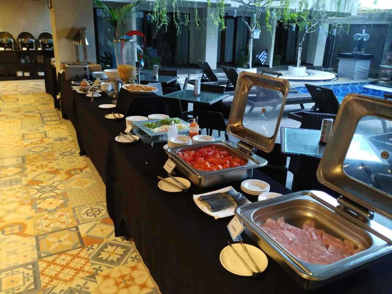 Food and drinks in Serela Legian by KAGUM Hotels