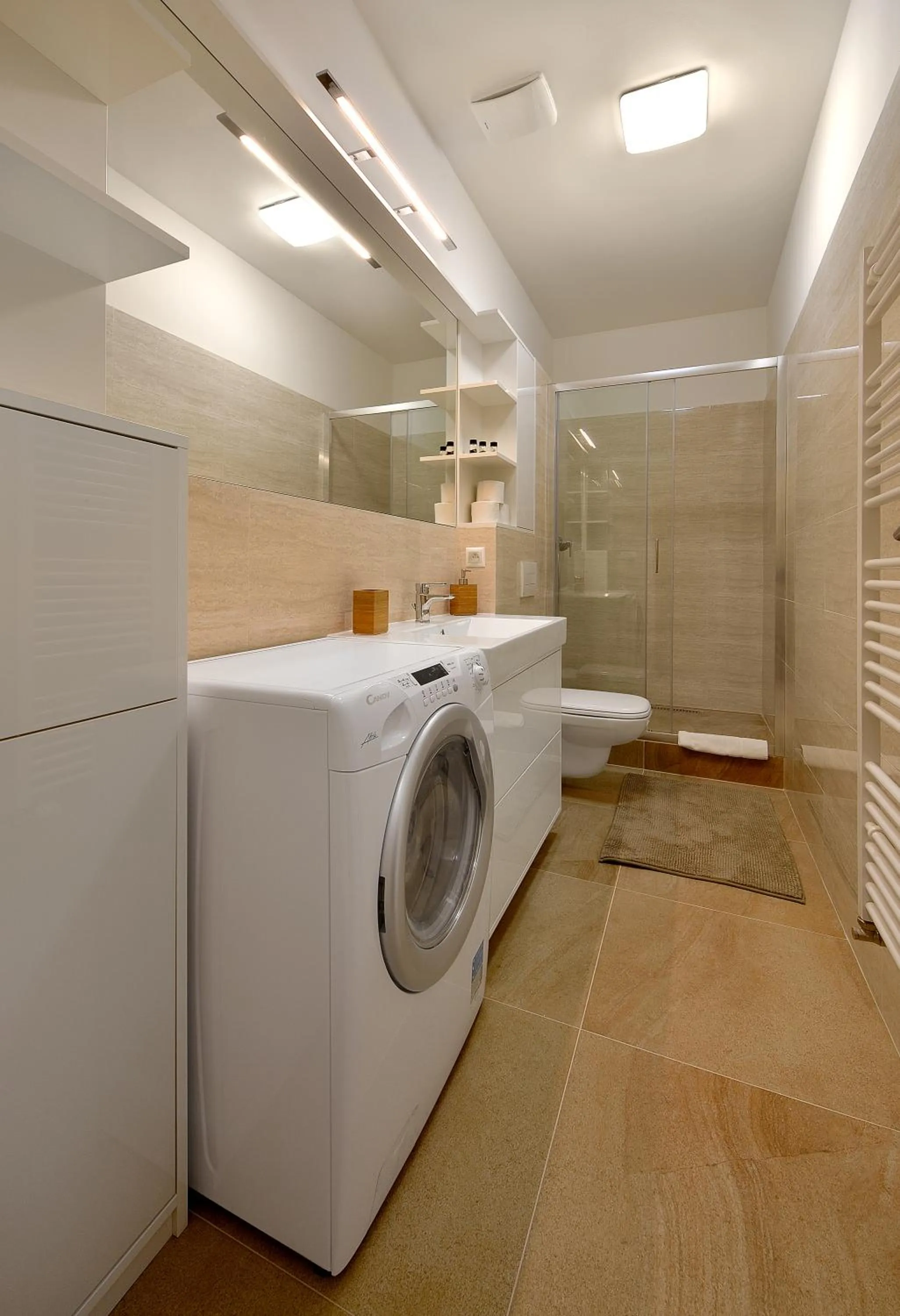 Bathroom in Charming & Cozy Ambiente Apartments