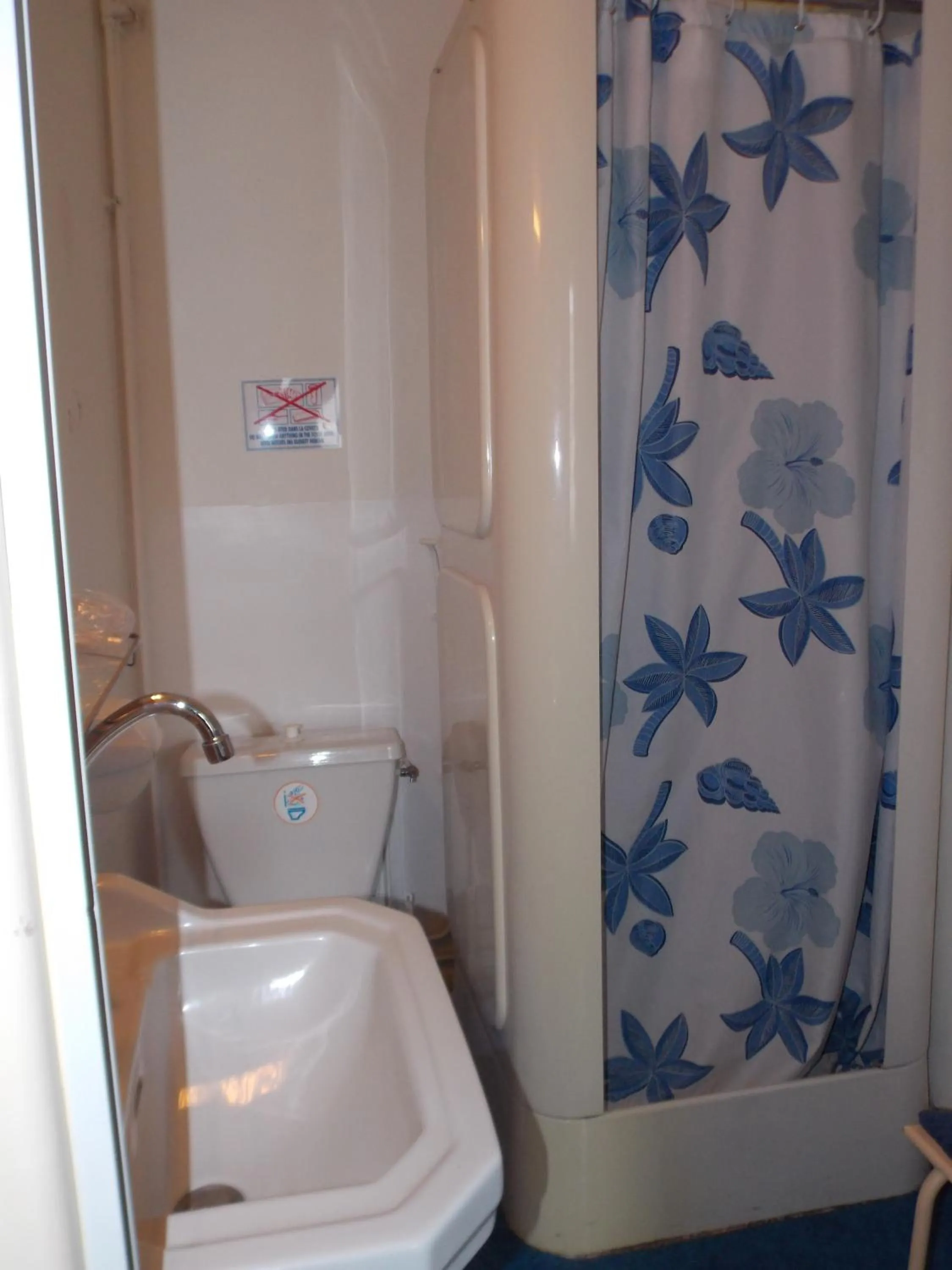 Bathroom in Le Soleil D'or