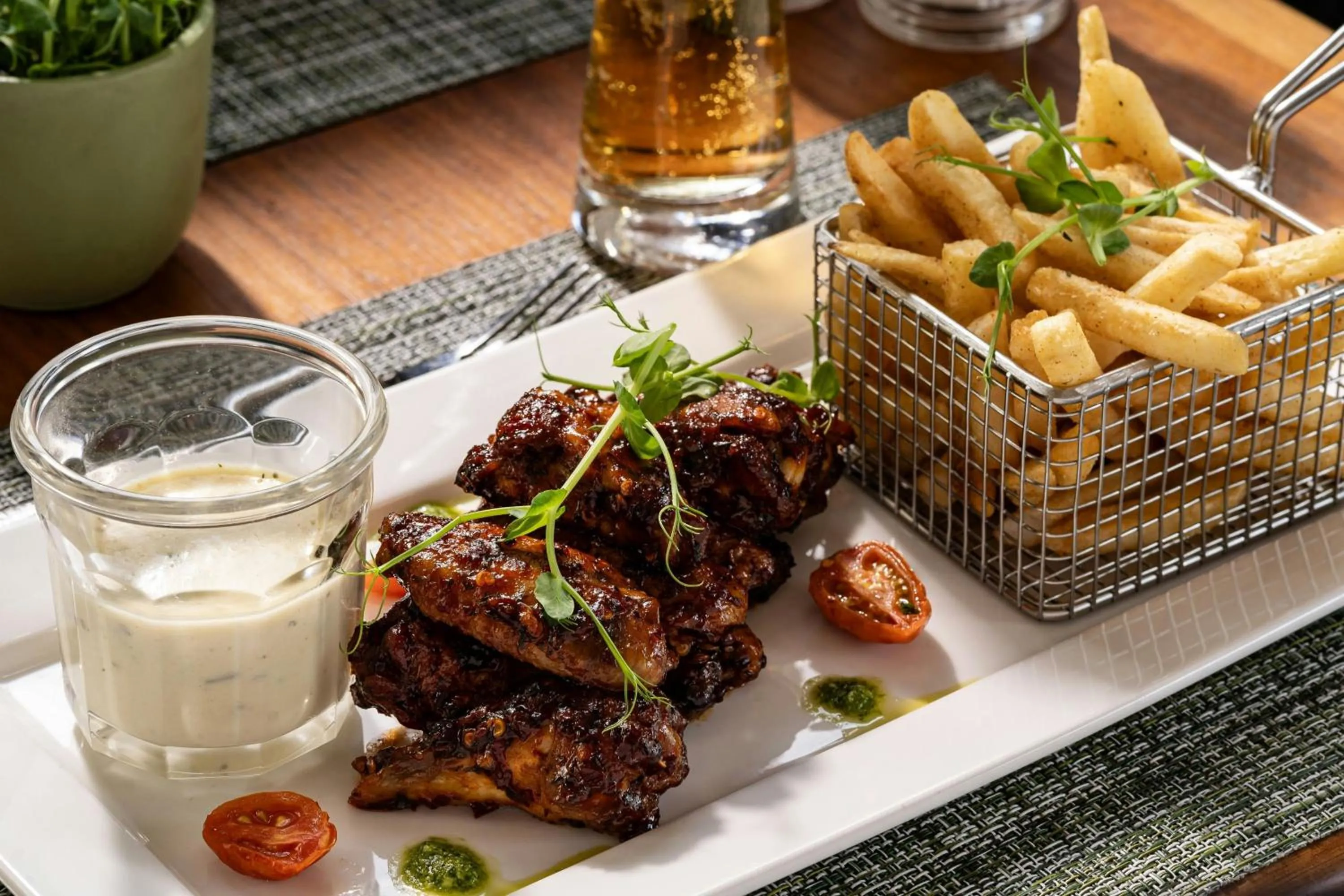 Lounge or bar in Protea Hotel by Marriott Cape Town Waterfront Breakwater Lodge